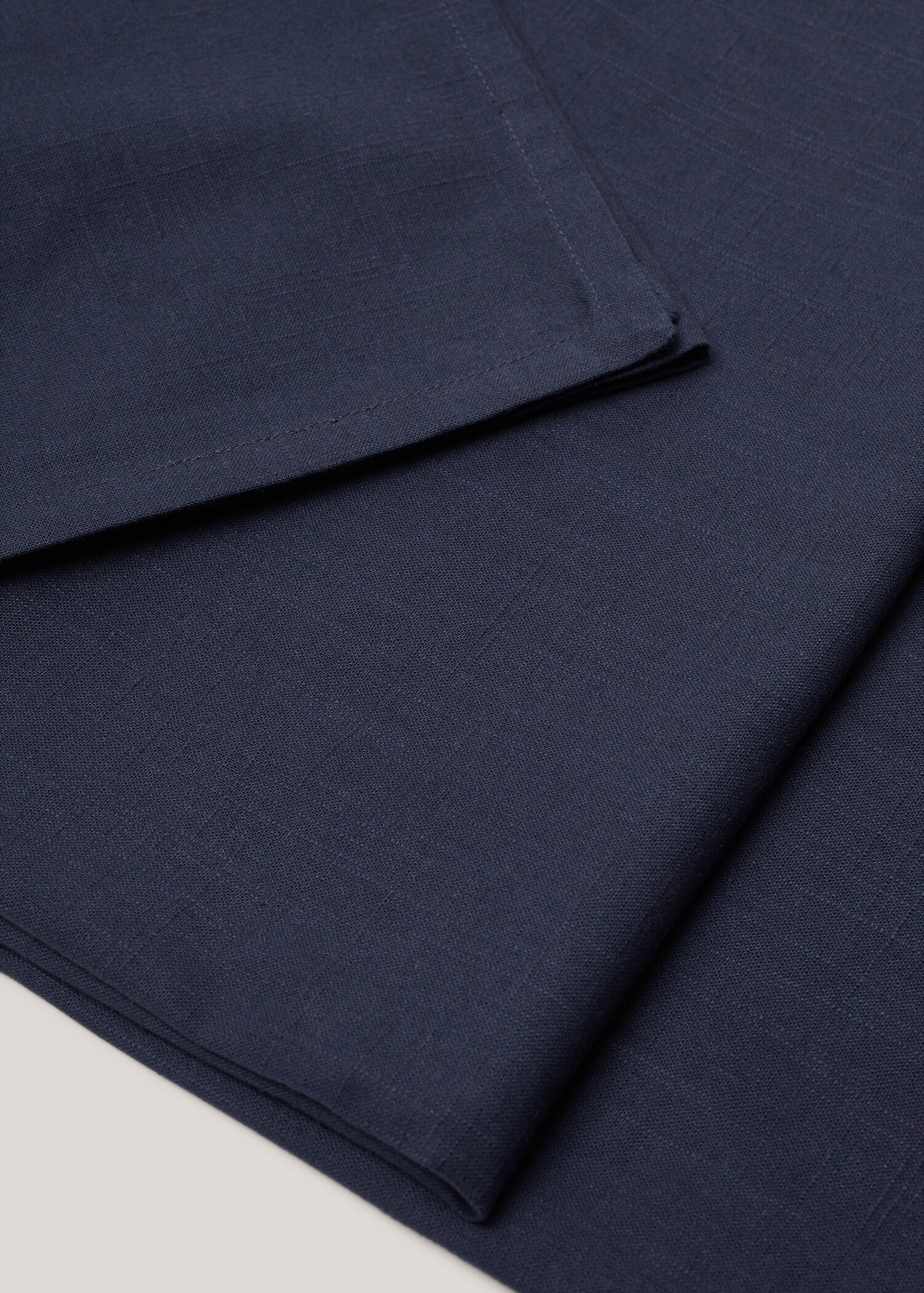 100% cotton tablecloth 150x150cm - Details of the article 1