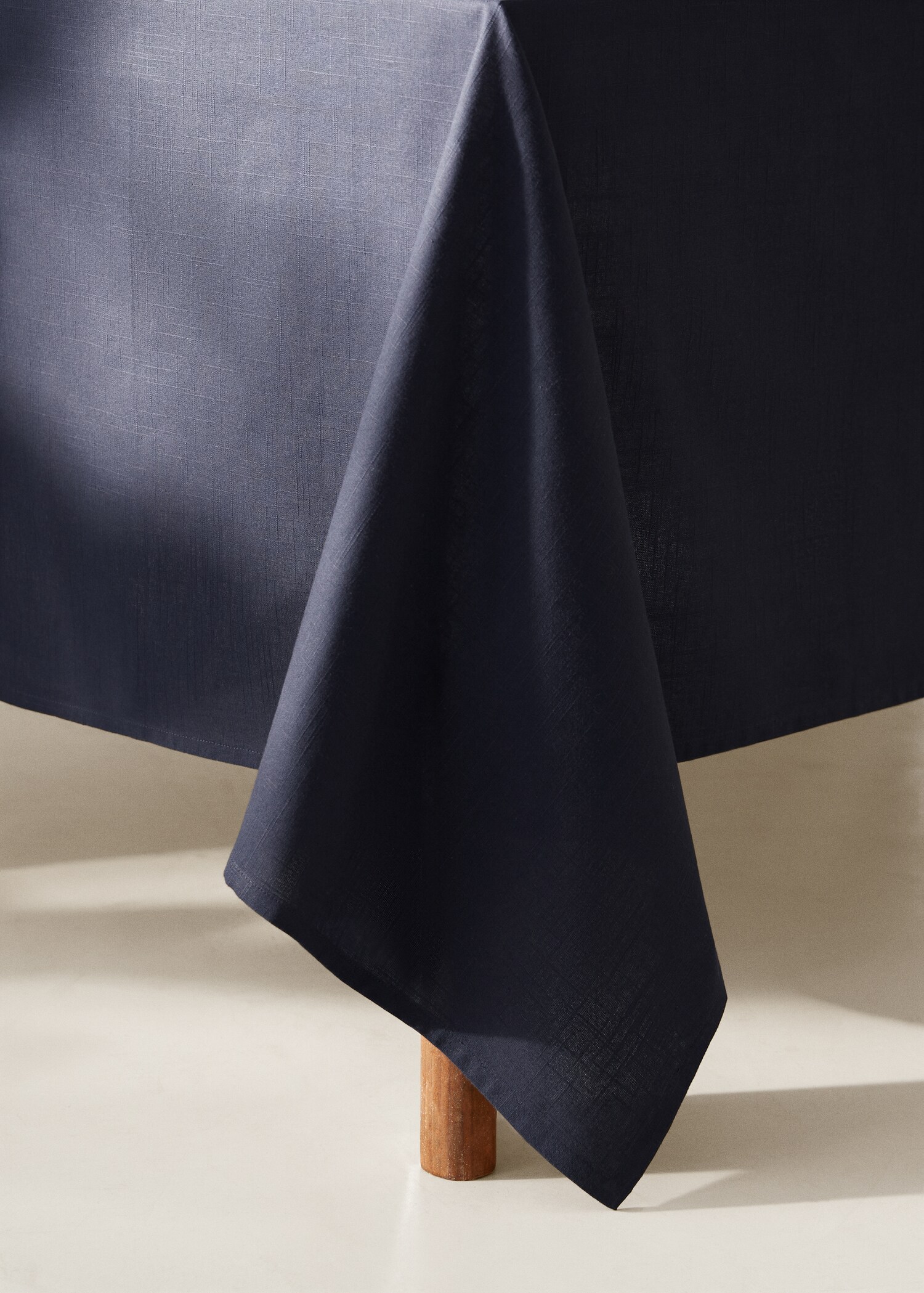 100% cotton tablecloth 150x150cm - Details of the article 8