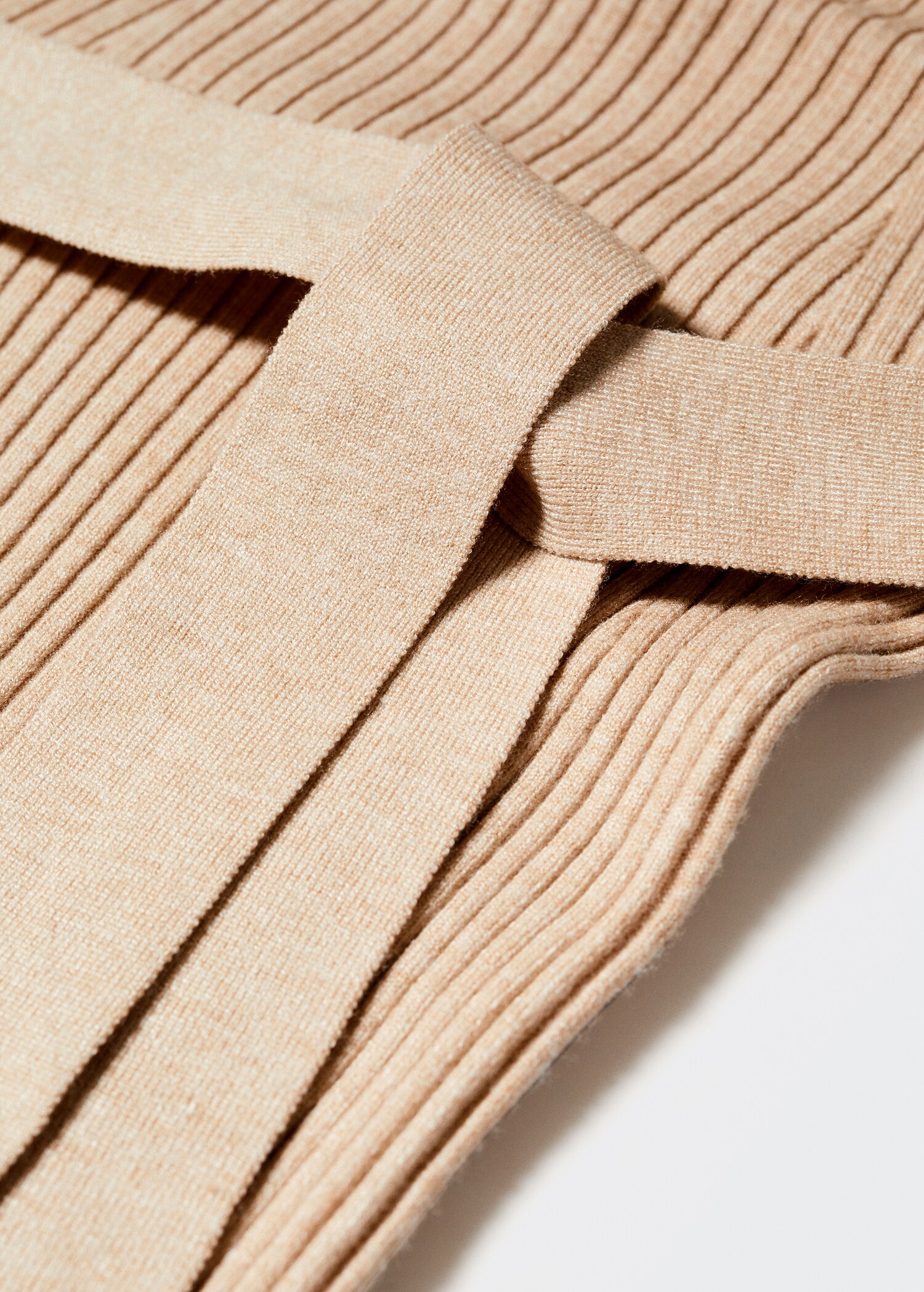 Robe col en V - Détail de l'article 8