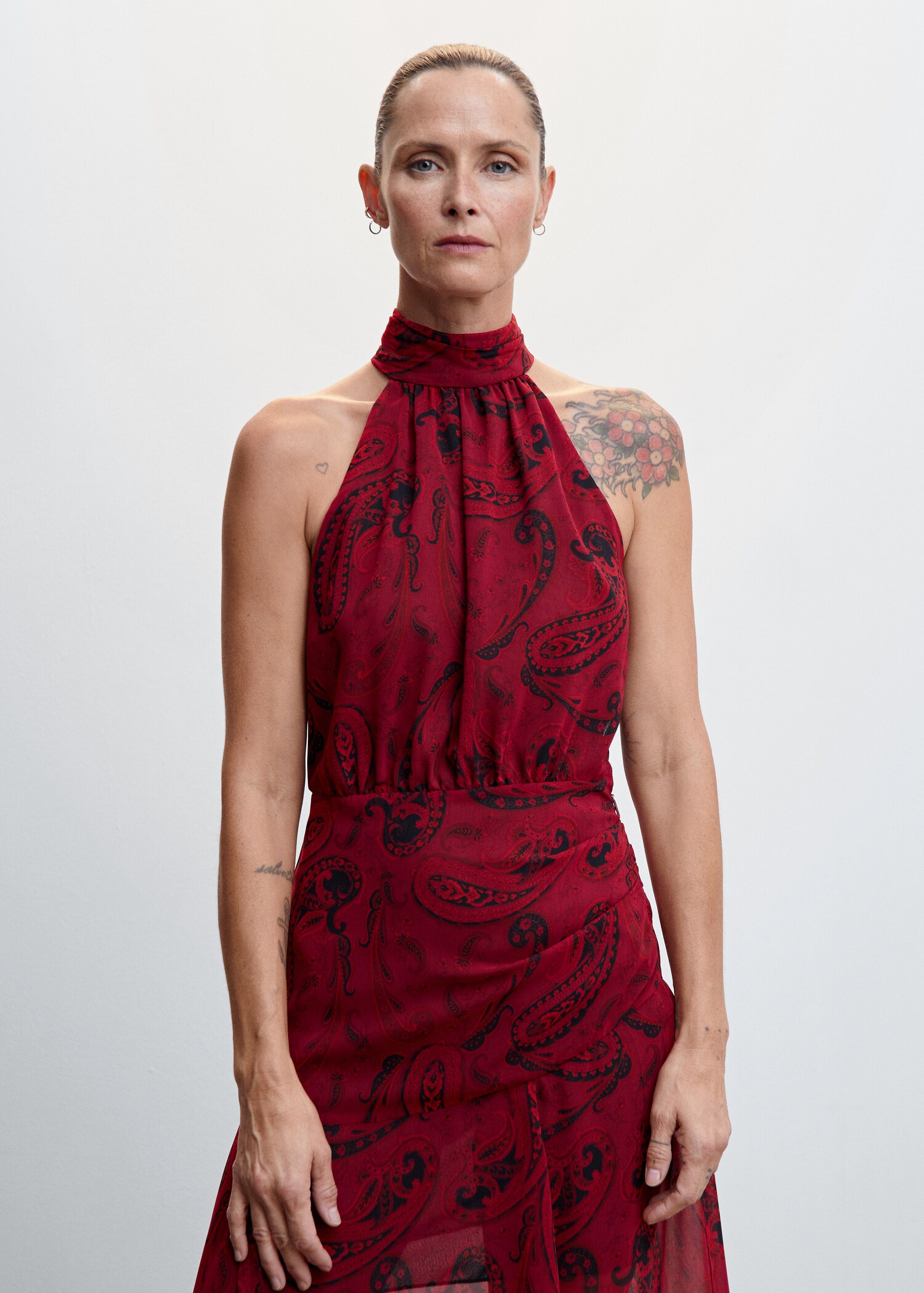 Vestido estampado paisley - Plano medio