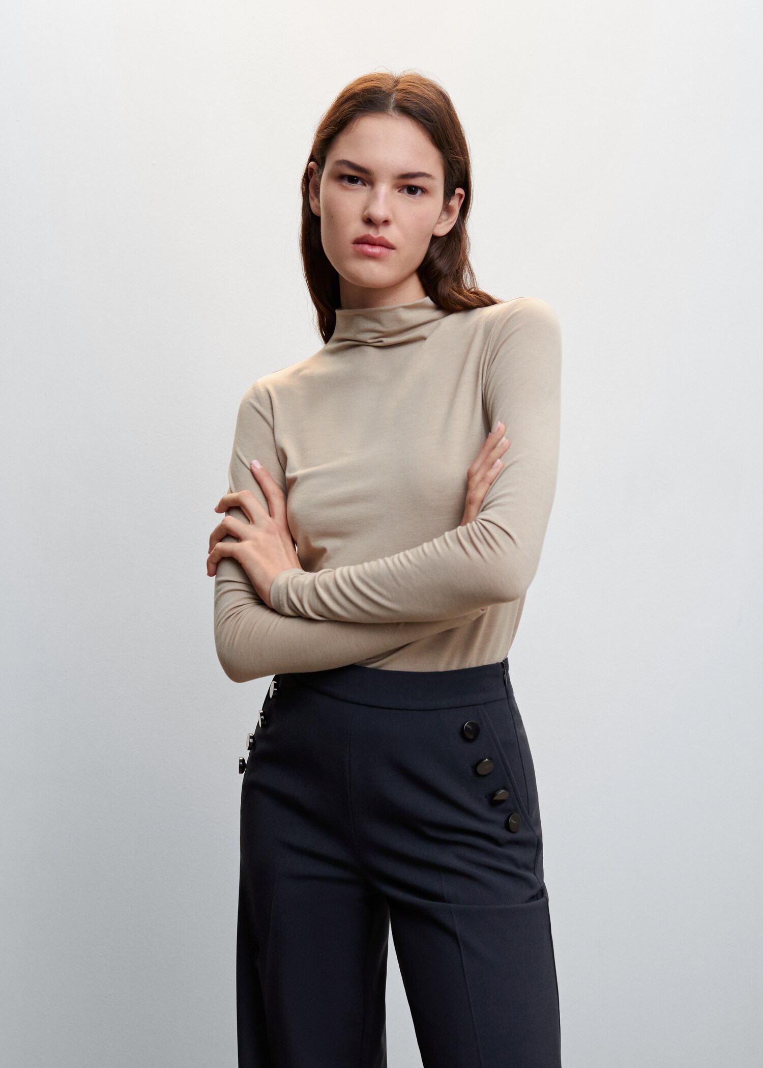 Side buttons trousers - Details of the article 1