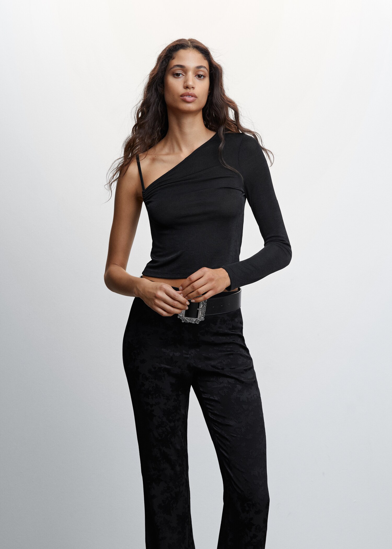 Asymmetric design top - Medium plane