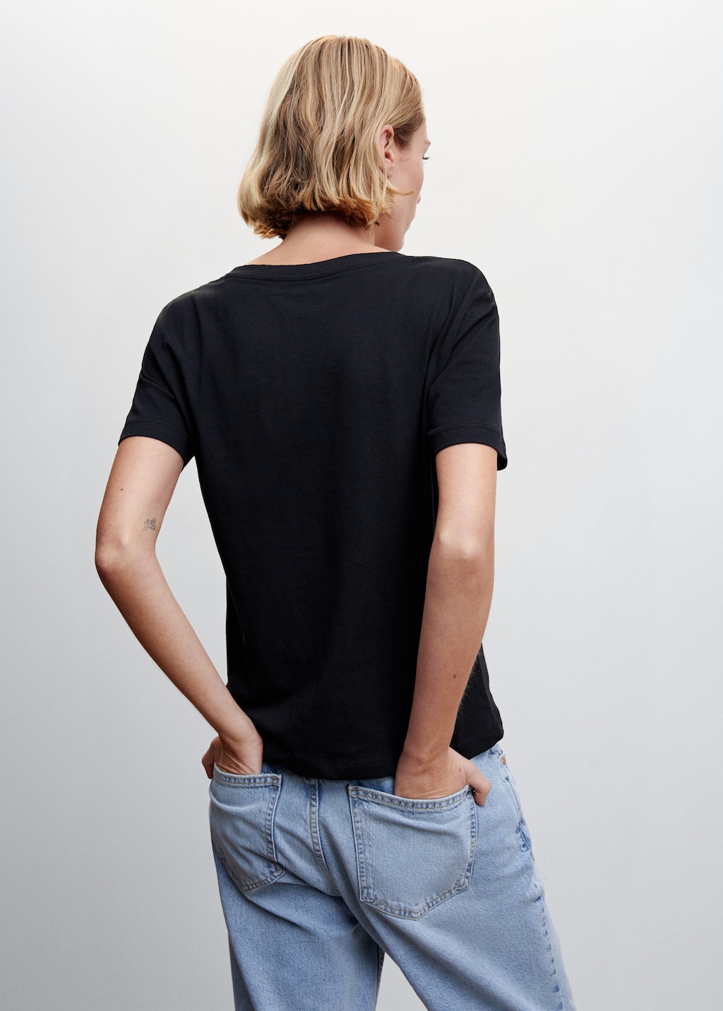 Camisetas mango violeta outlet outlet