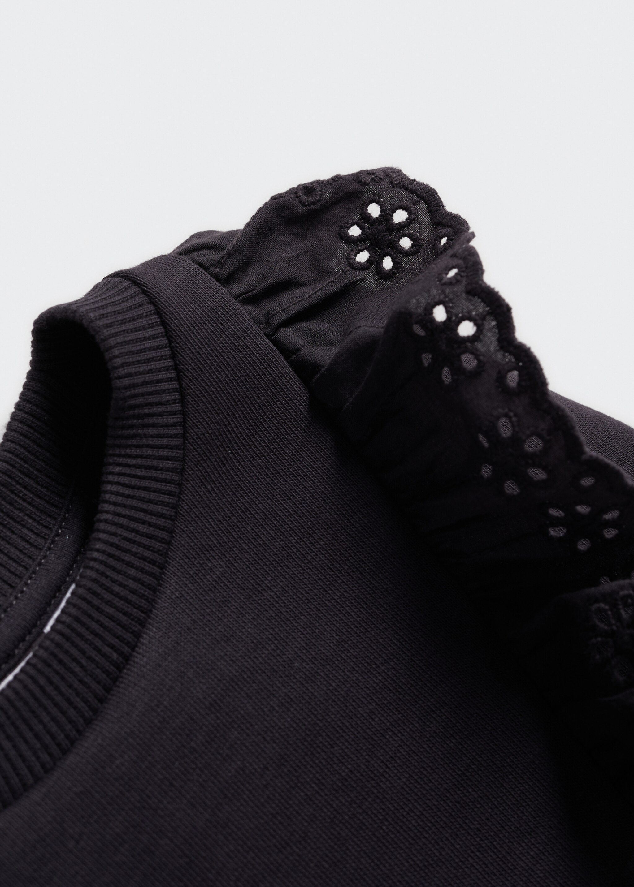 Sweatshirt met ruches en opengewerkte details - Detail van het artikel 0, Antraciet. Ref: 47072538-00.