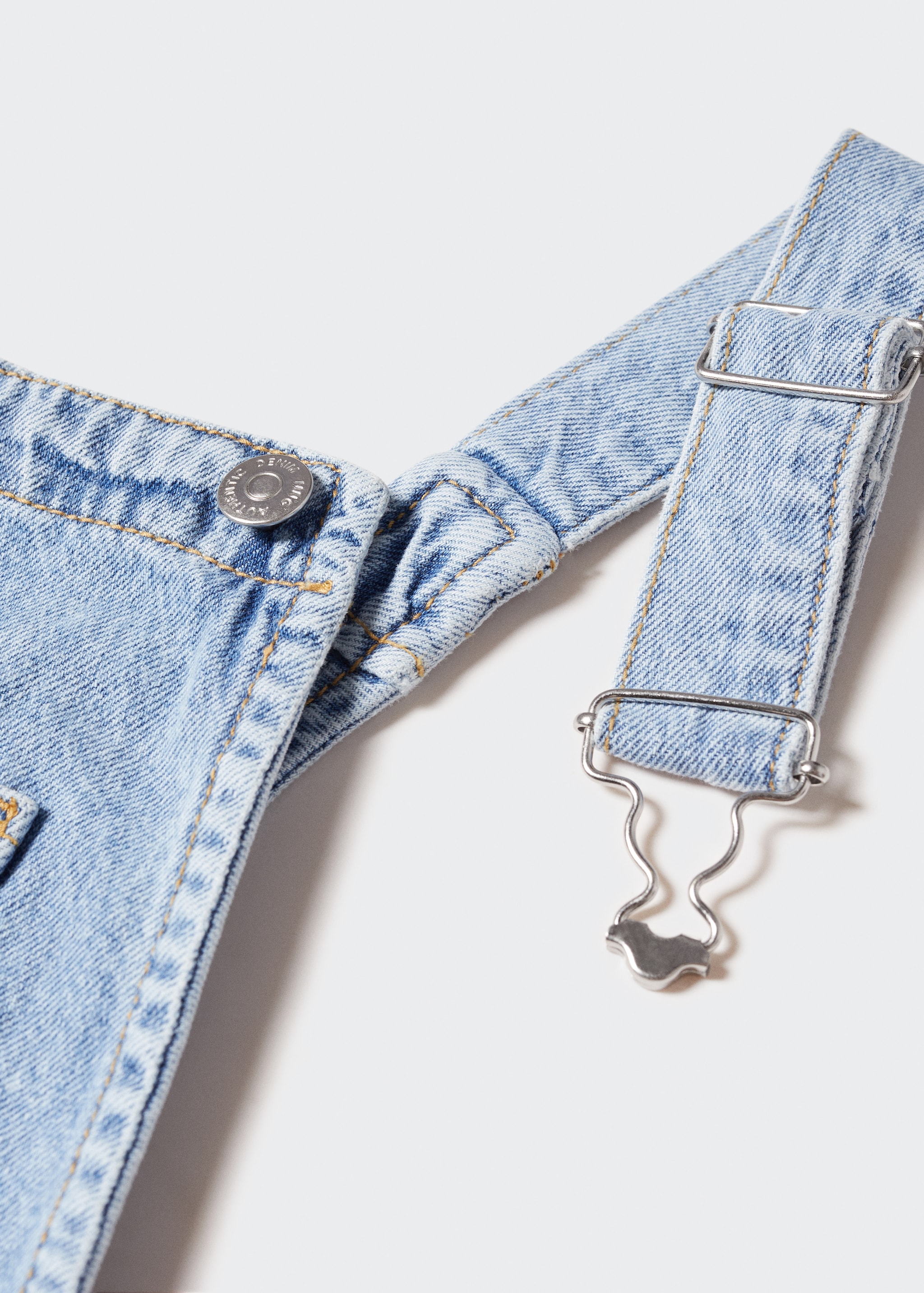 Jeans-Latzhose im Culotte-Stil - Detail des Artikels 8