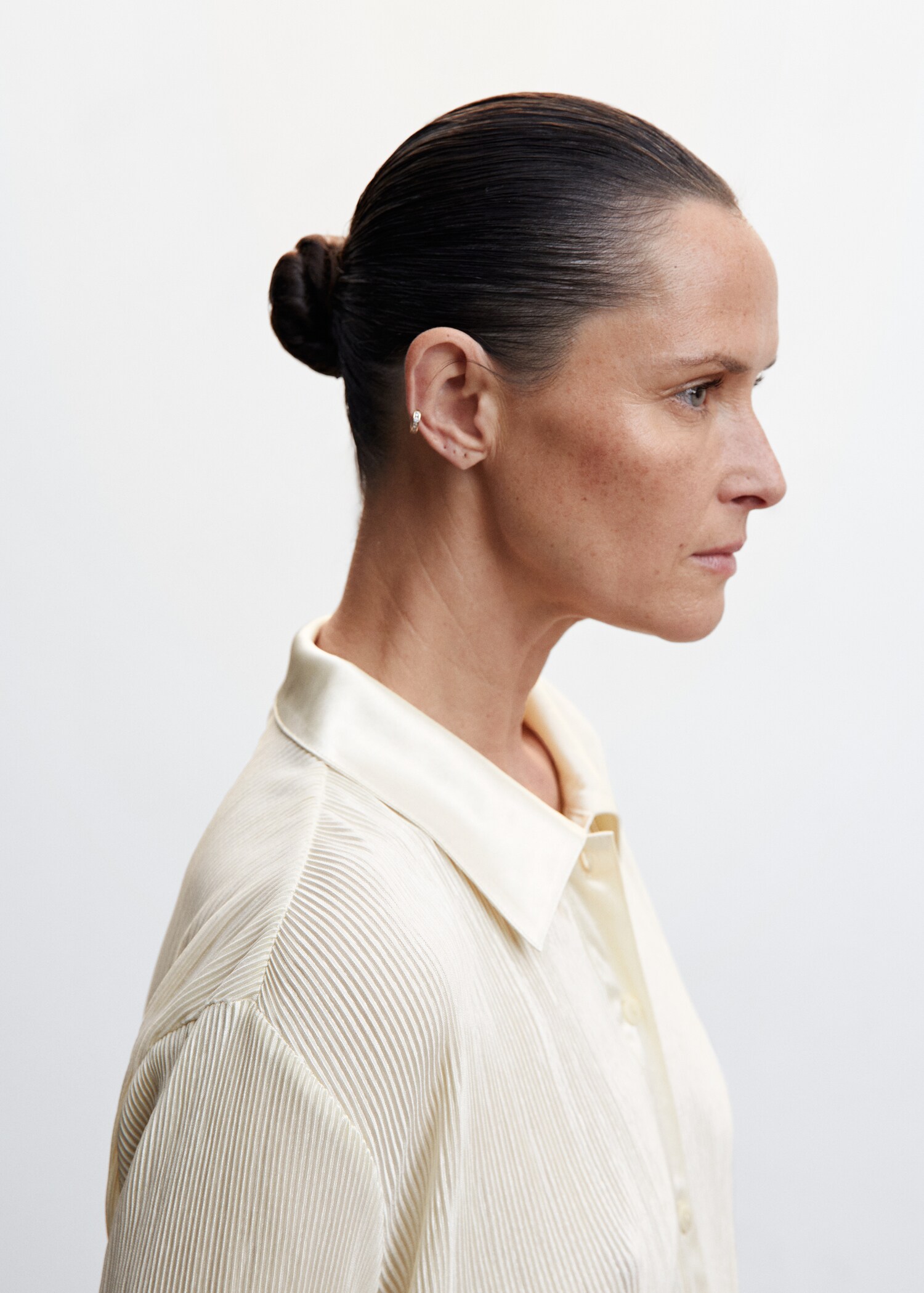 Pleated shirt - Details of the article 1