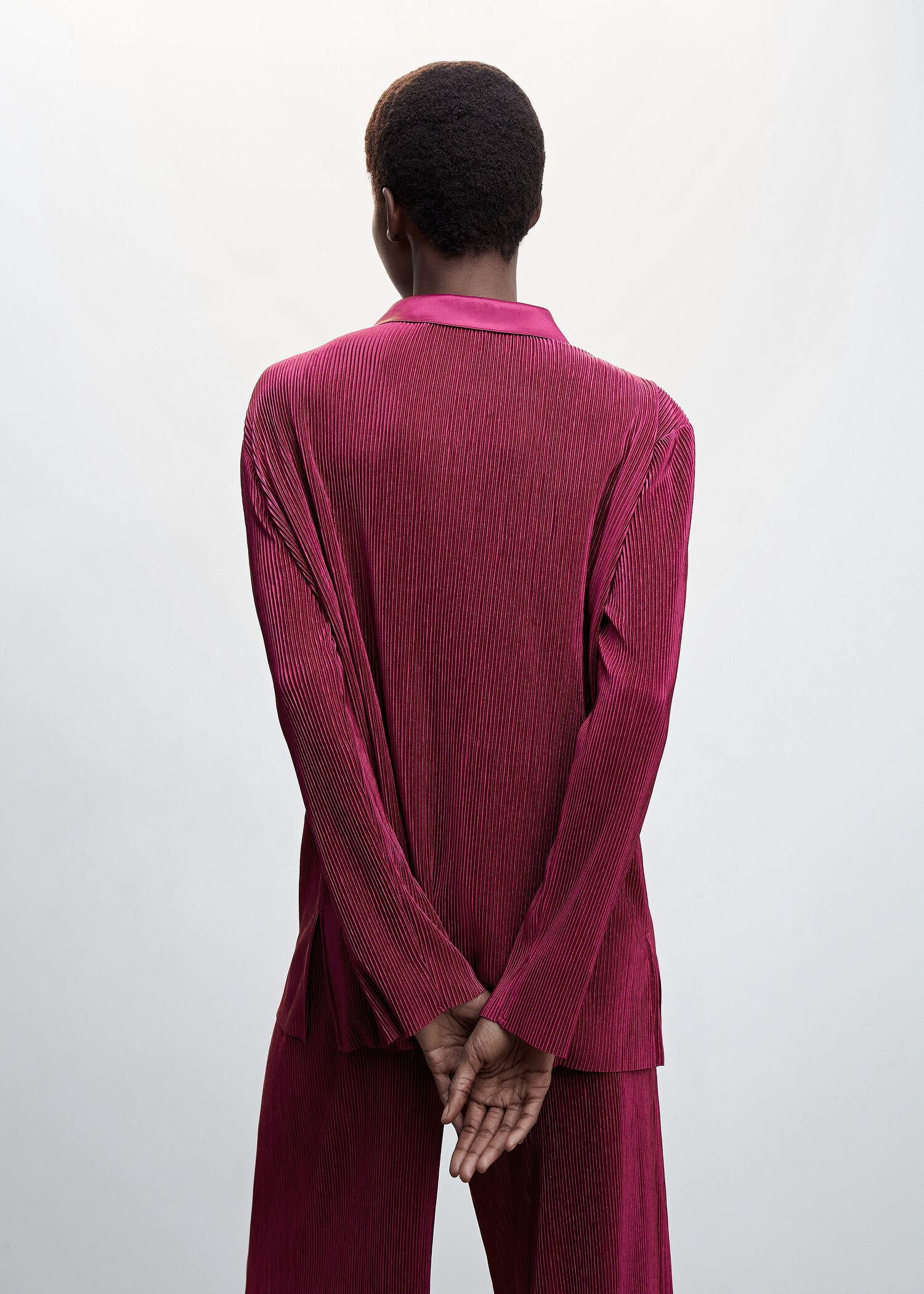 Pleated shirt - Reverse of the article