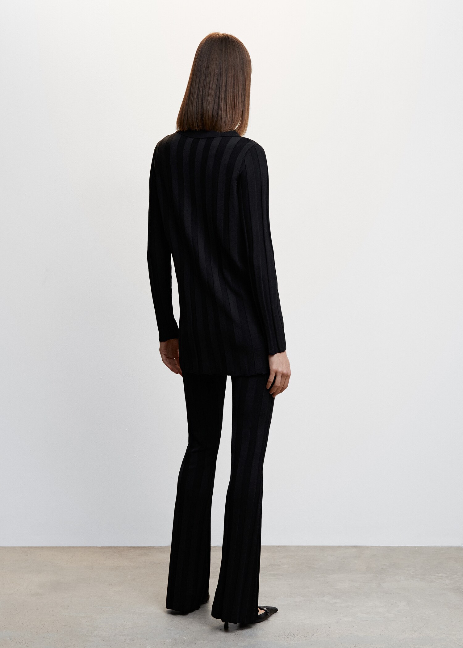 Long knit cardigan - Reverse of the article