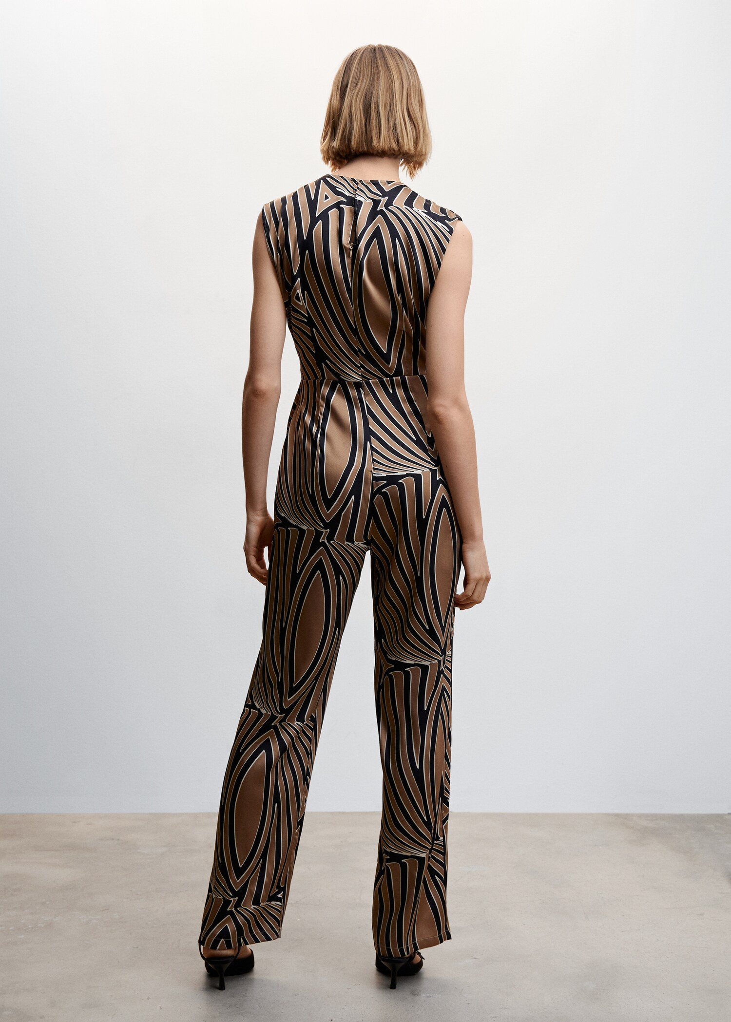 Belt printed jumpsuit - Reverse of the article