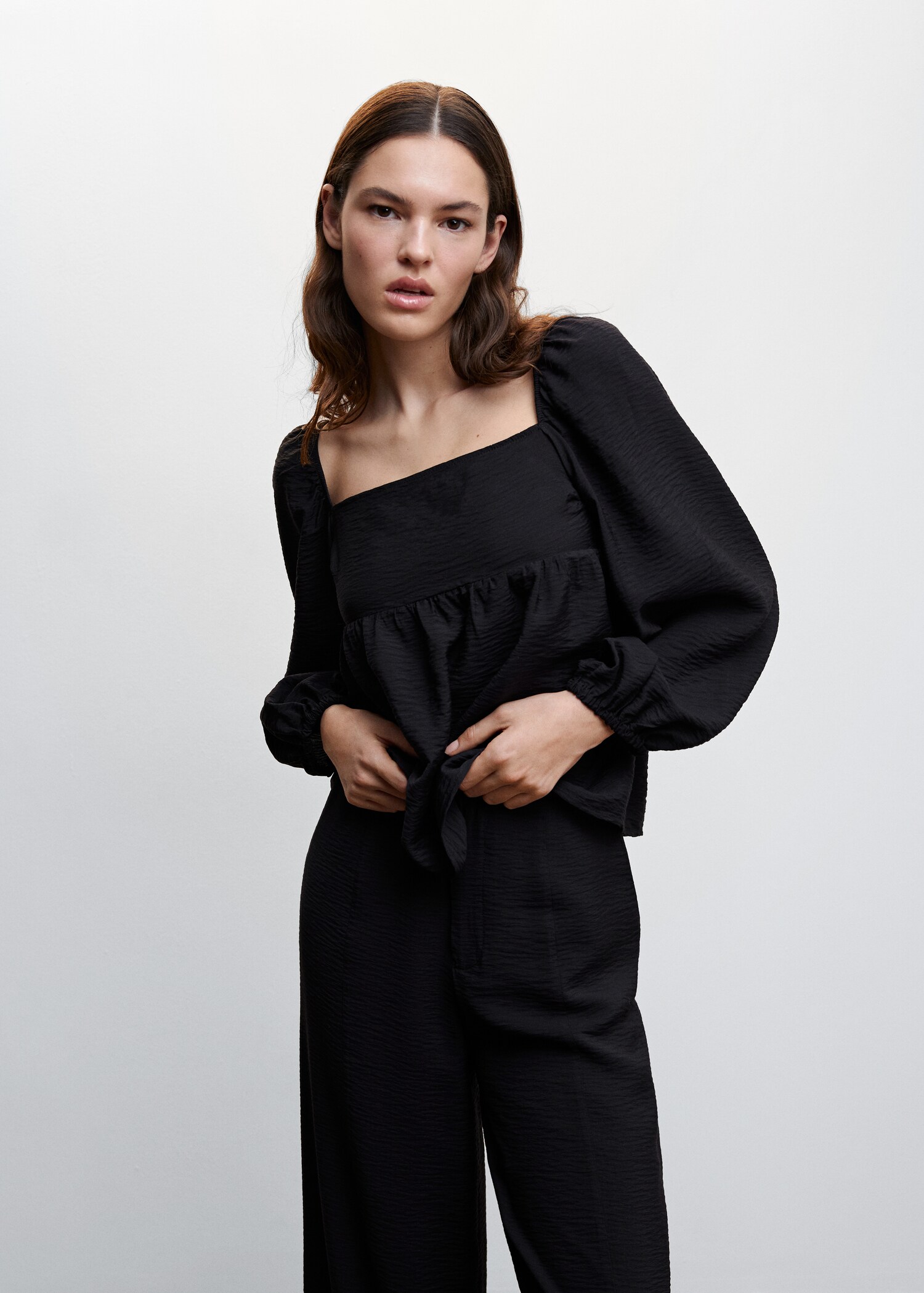 Textured flowy trousers - Details of the article 1