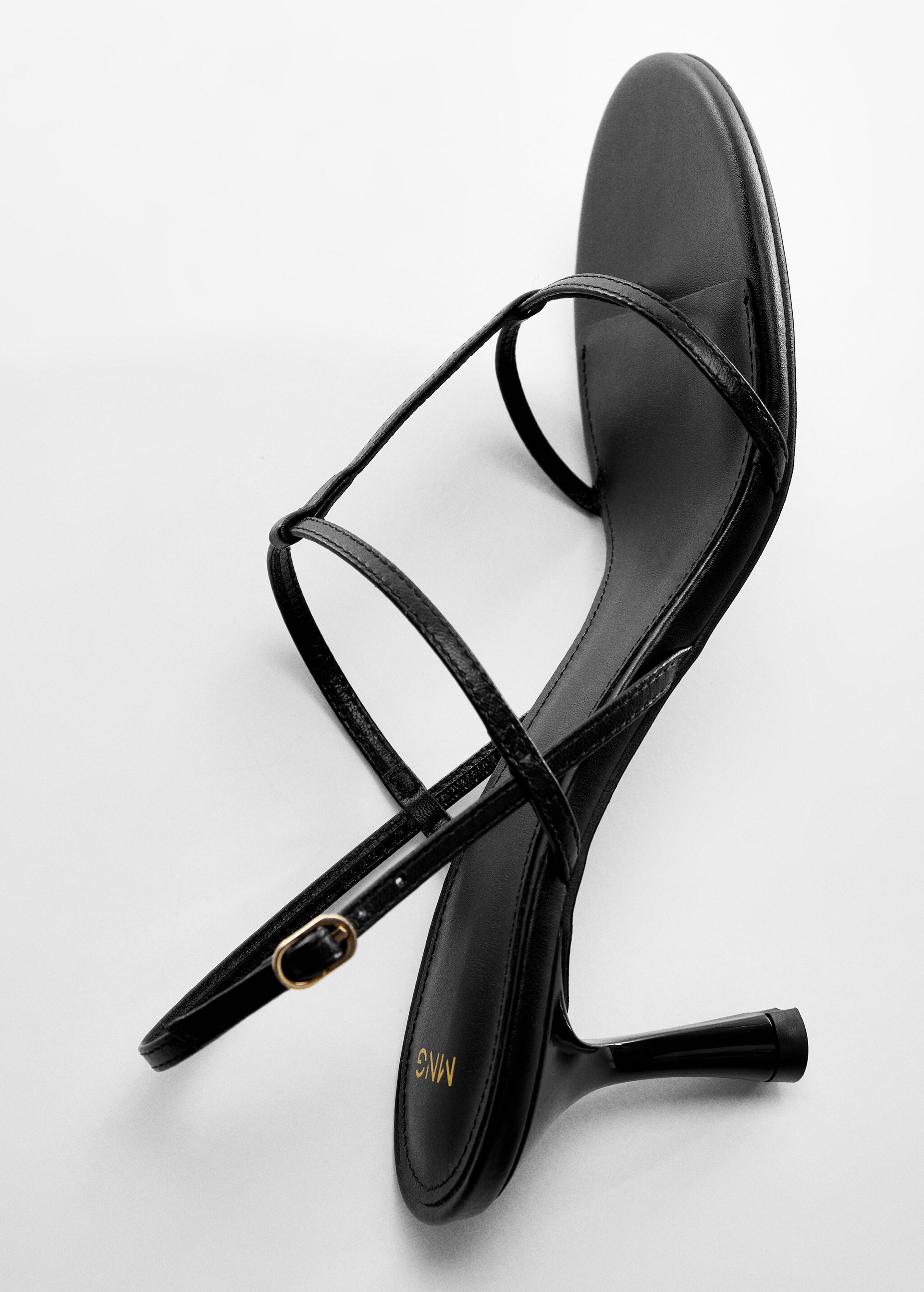 Heeled leather sandals with straps - Details of the article 5