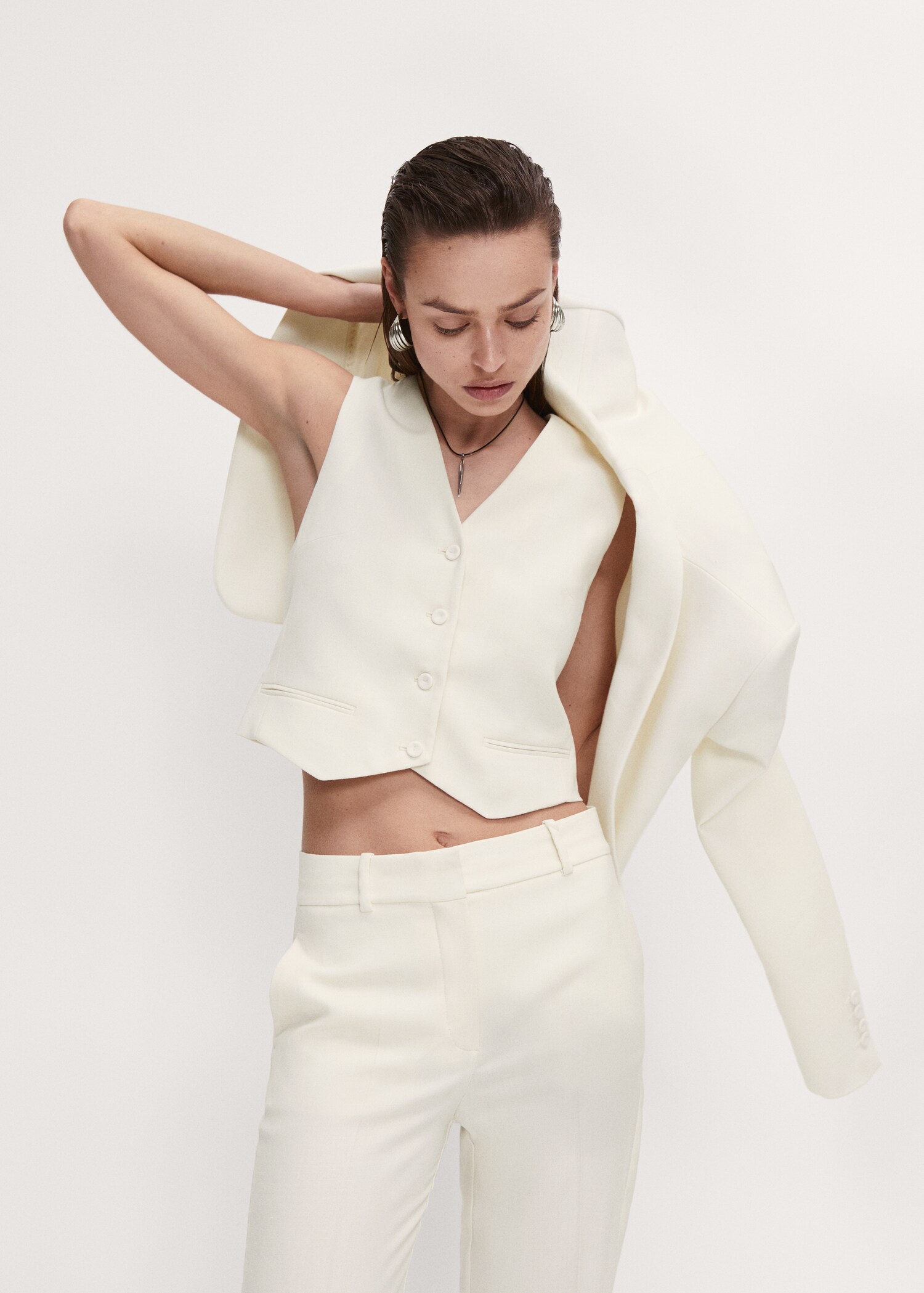 Gilet with adjustable belt - Details of the article 4