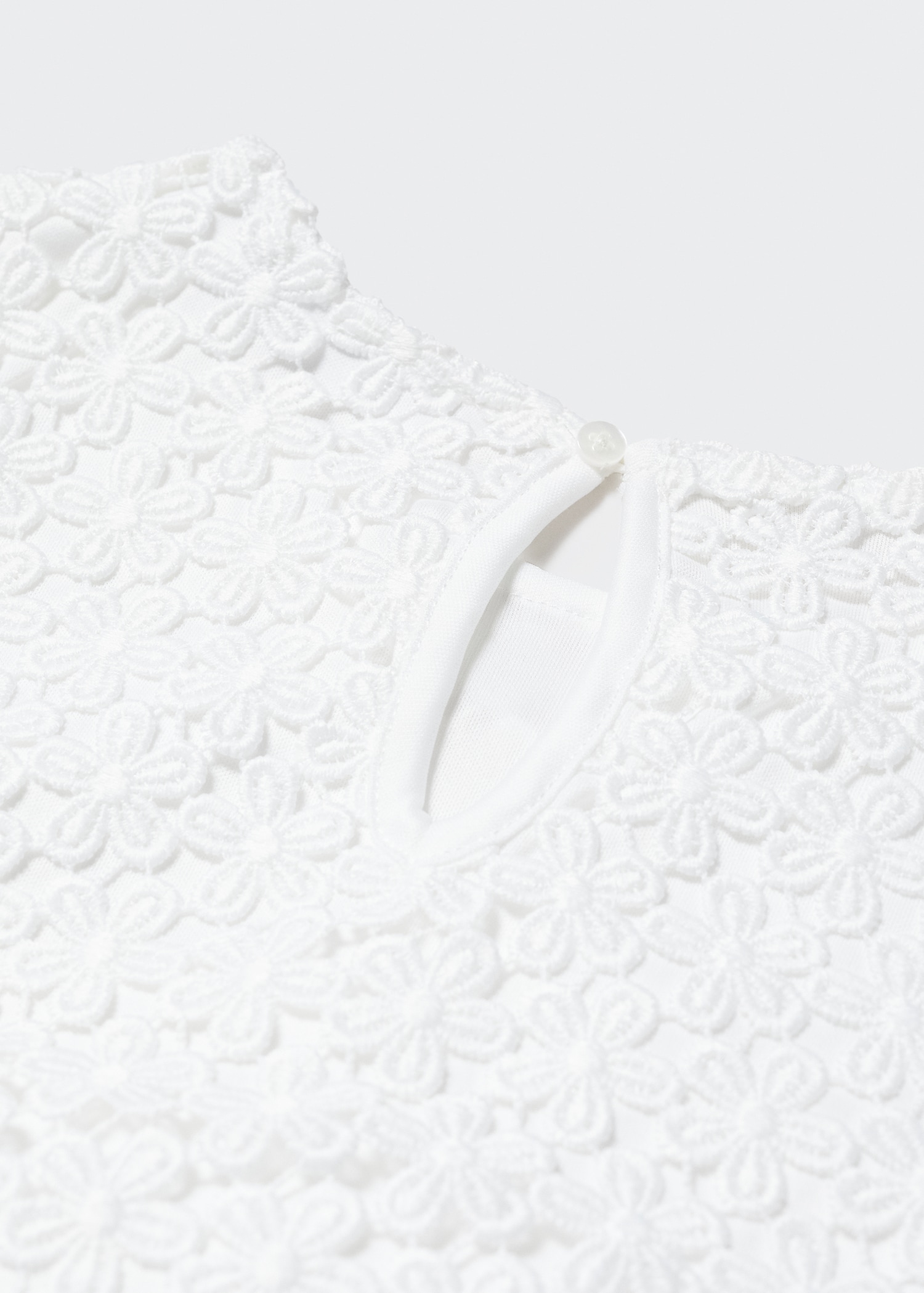 Kleid aus Gipürespitze - Detail des Artikels 8
