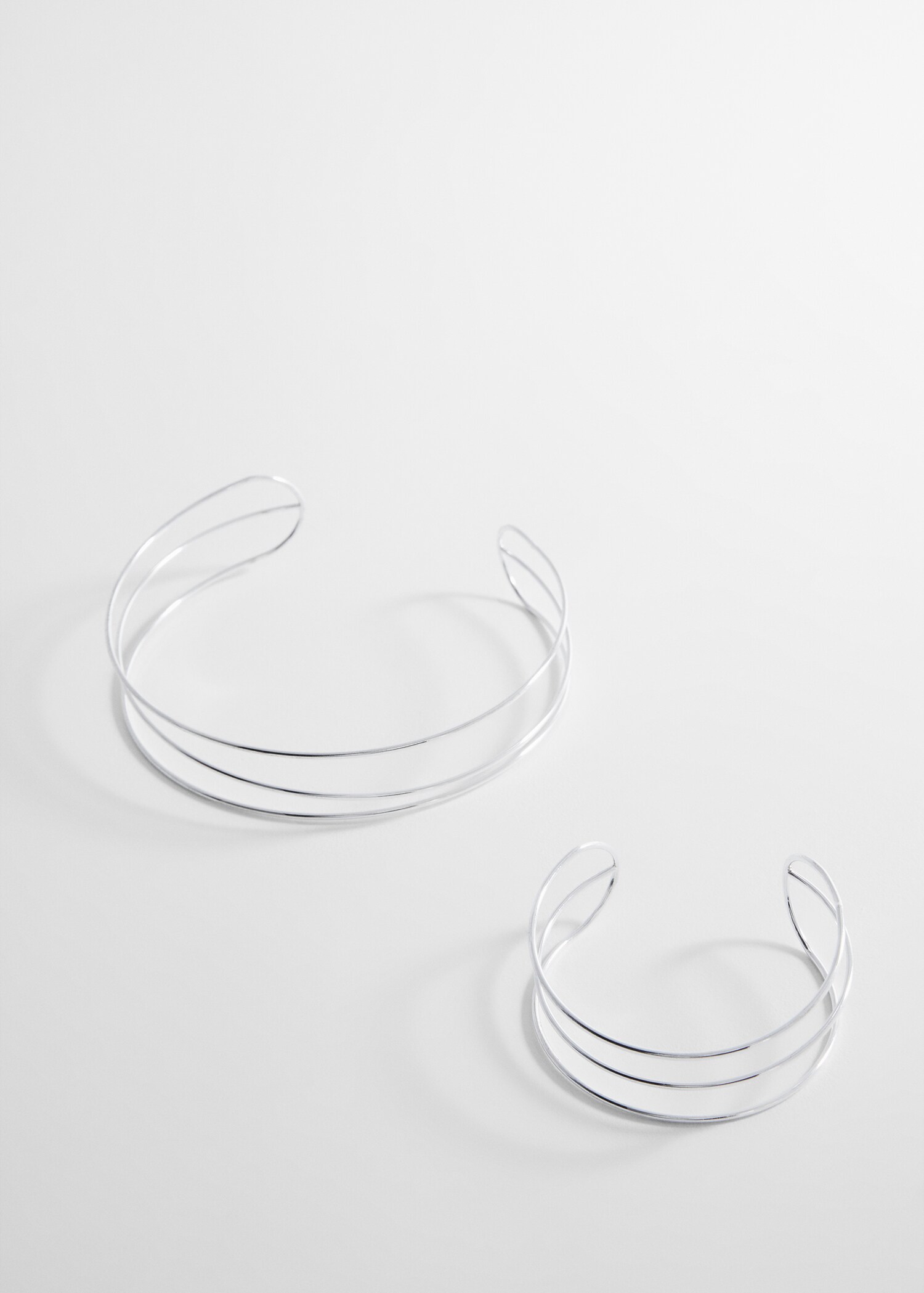 Rigid bracelet - Details of the article 1