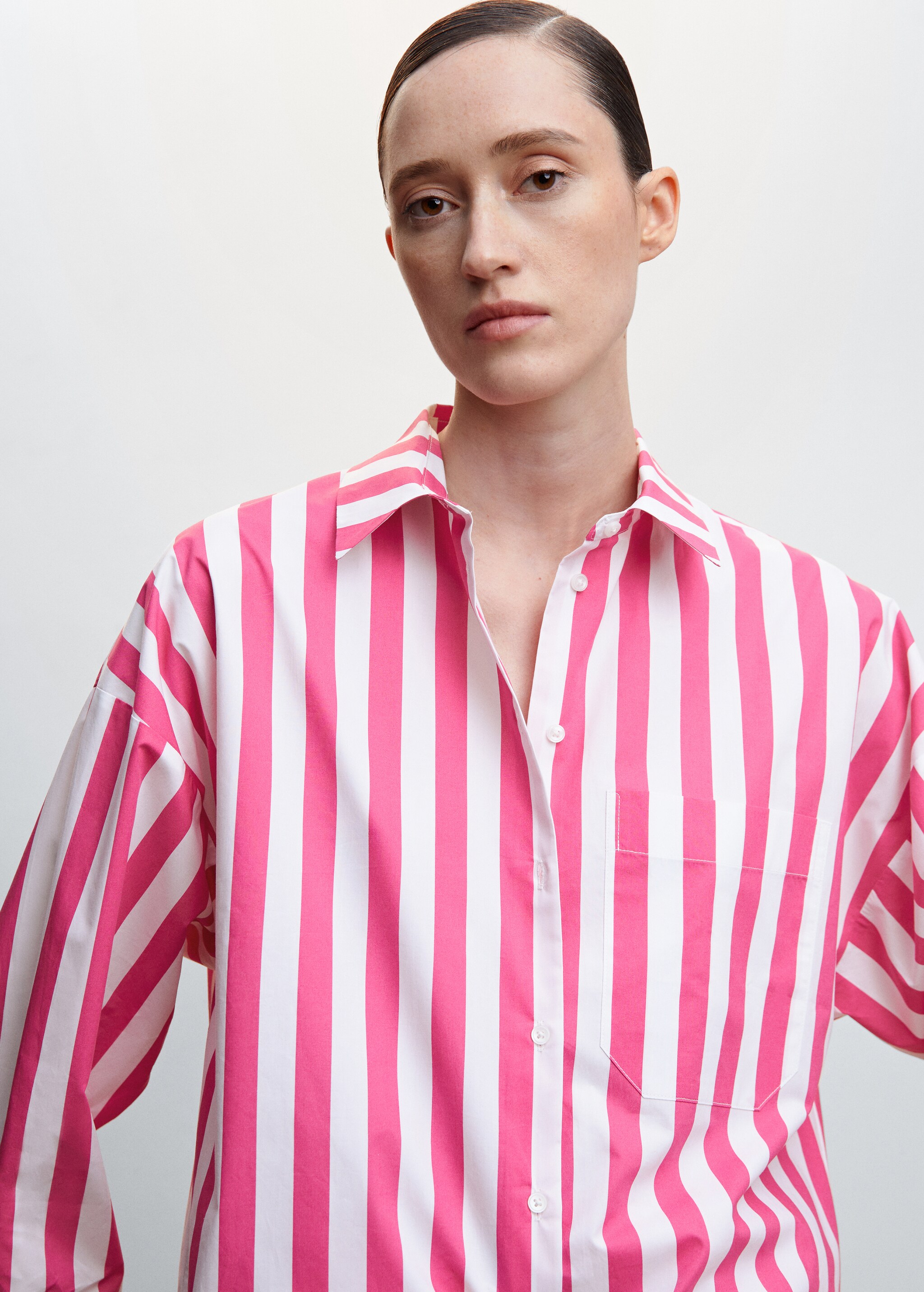 Oversize striped shirt - Details of the article 1