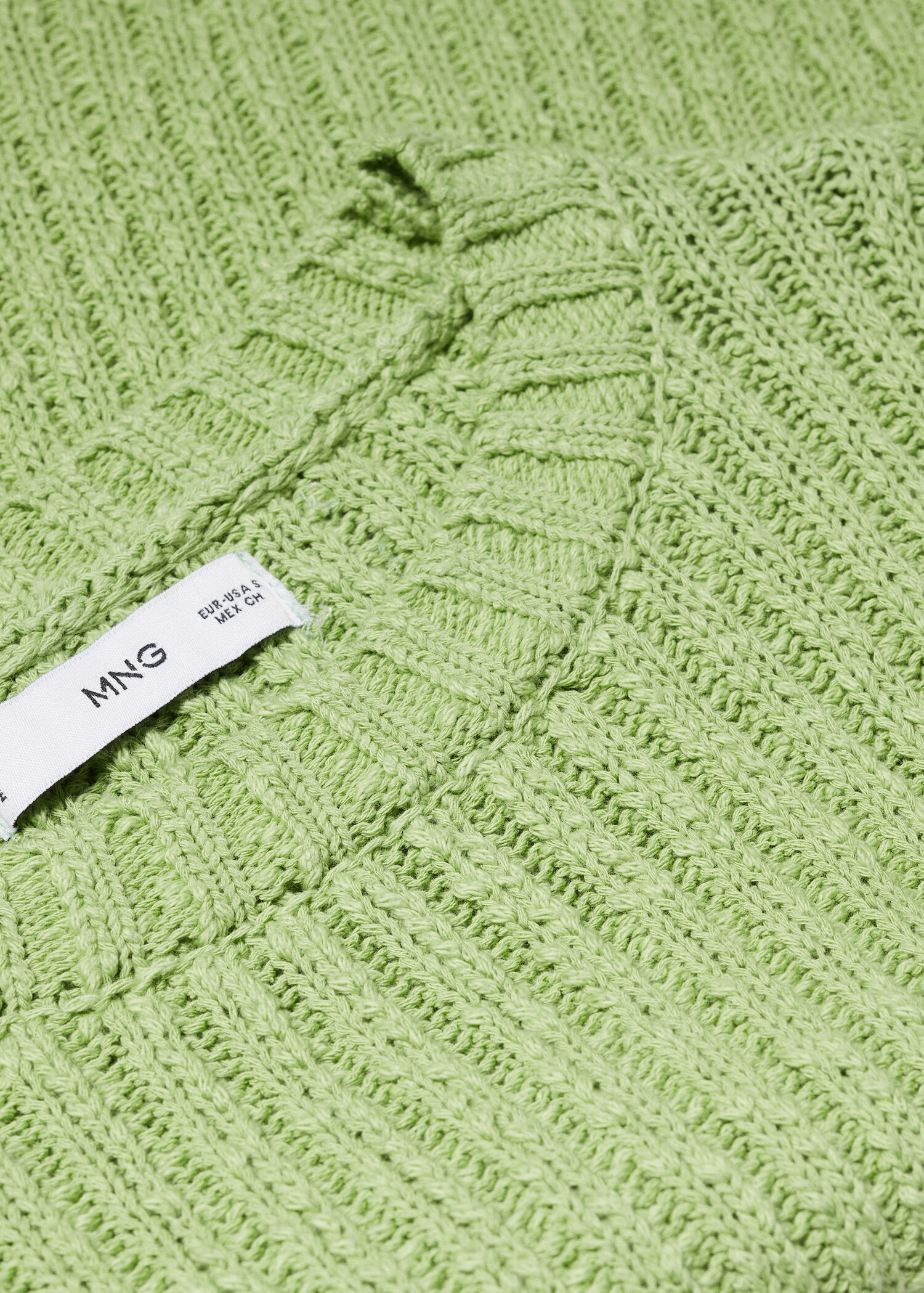 Grobmaschiger Pullover mit Rippstruktur - Detail des Artikels 8