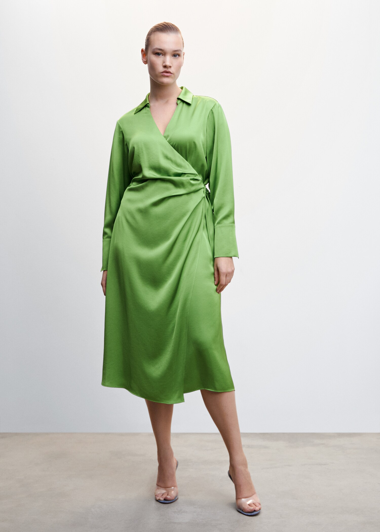 Satin draped dress - Details of the article 3