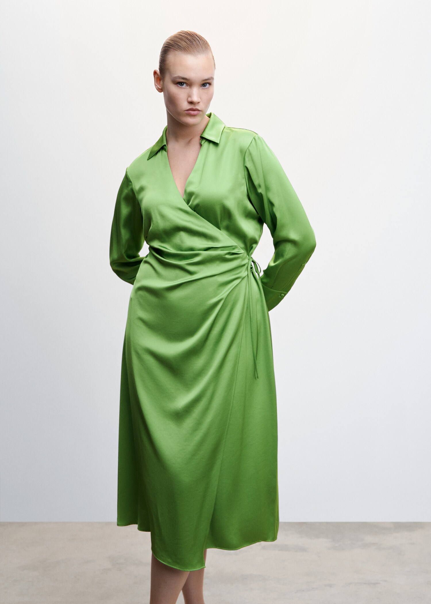 Satin draped dress - Details of the article 5