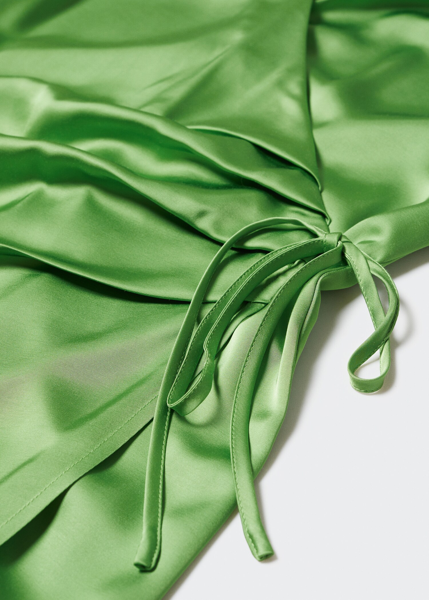 Satin draped dress - Details of the article 8