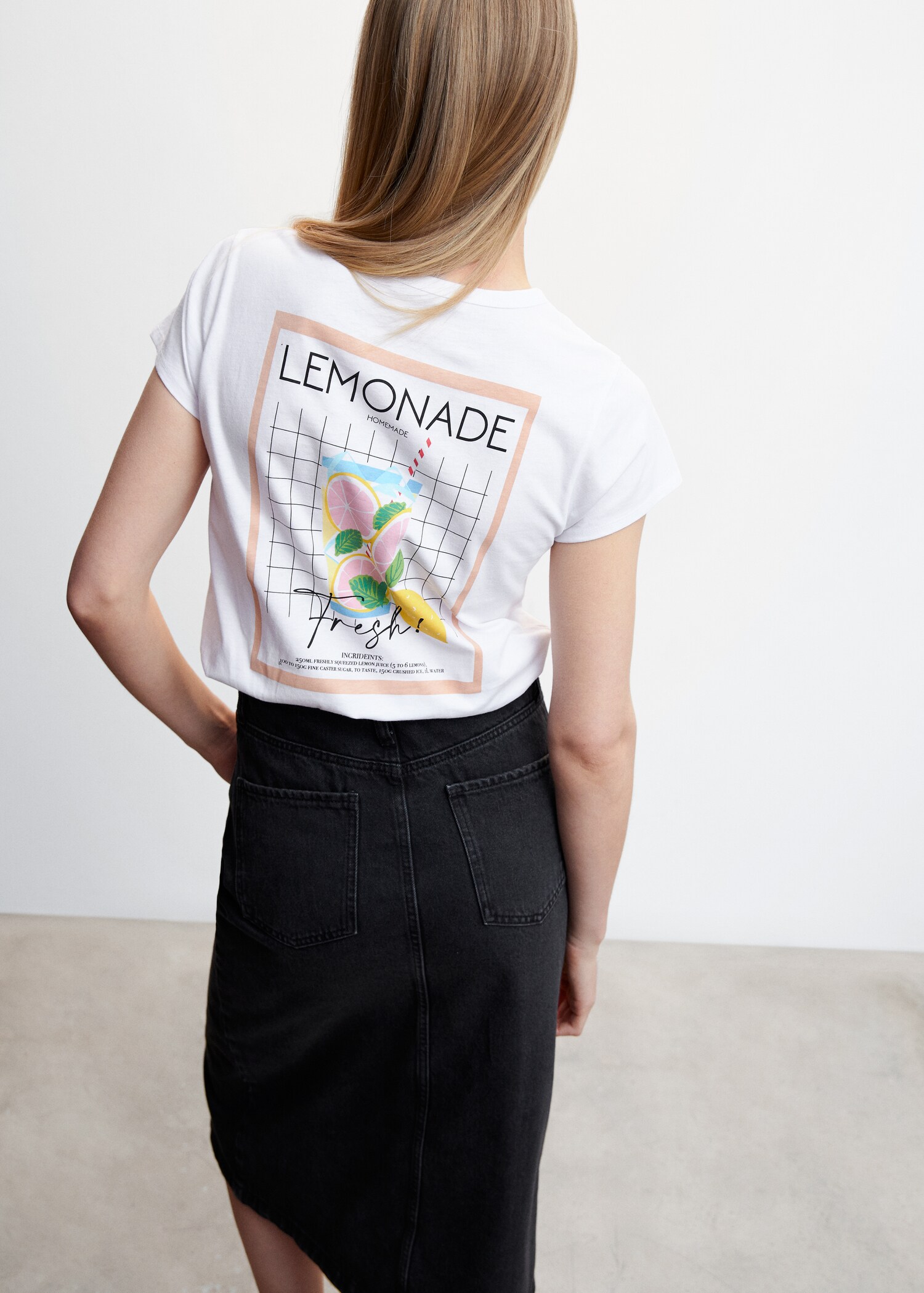 Short-sleeved printed t-shirt - Reverse of the article