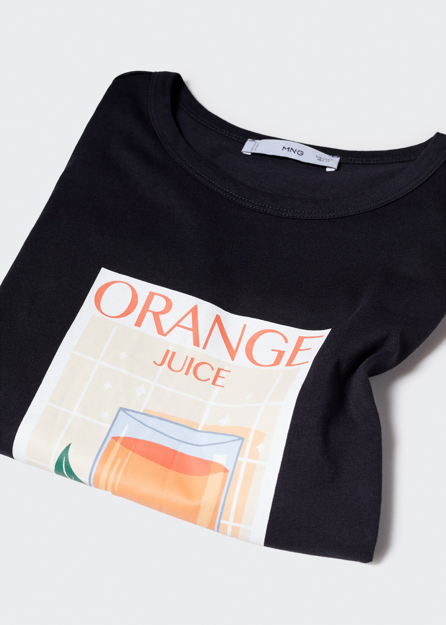 Short-sleeved printed t-shirt - Details of the article 8