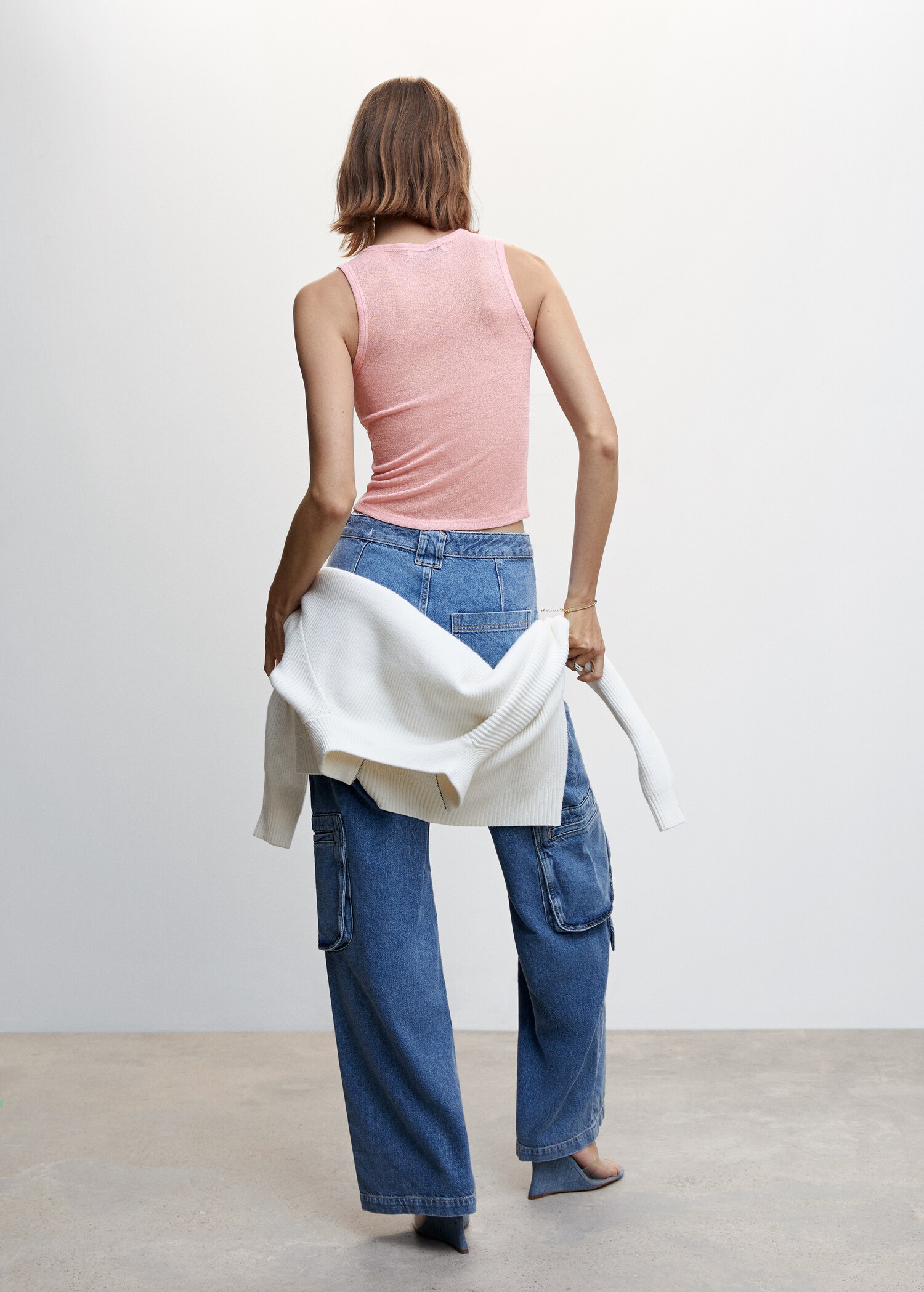 Semi-transparent knitted top - Reverse of the article