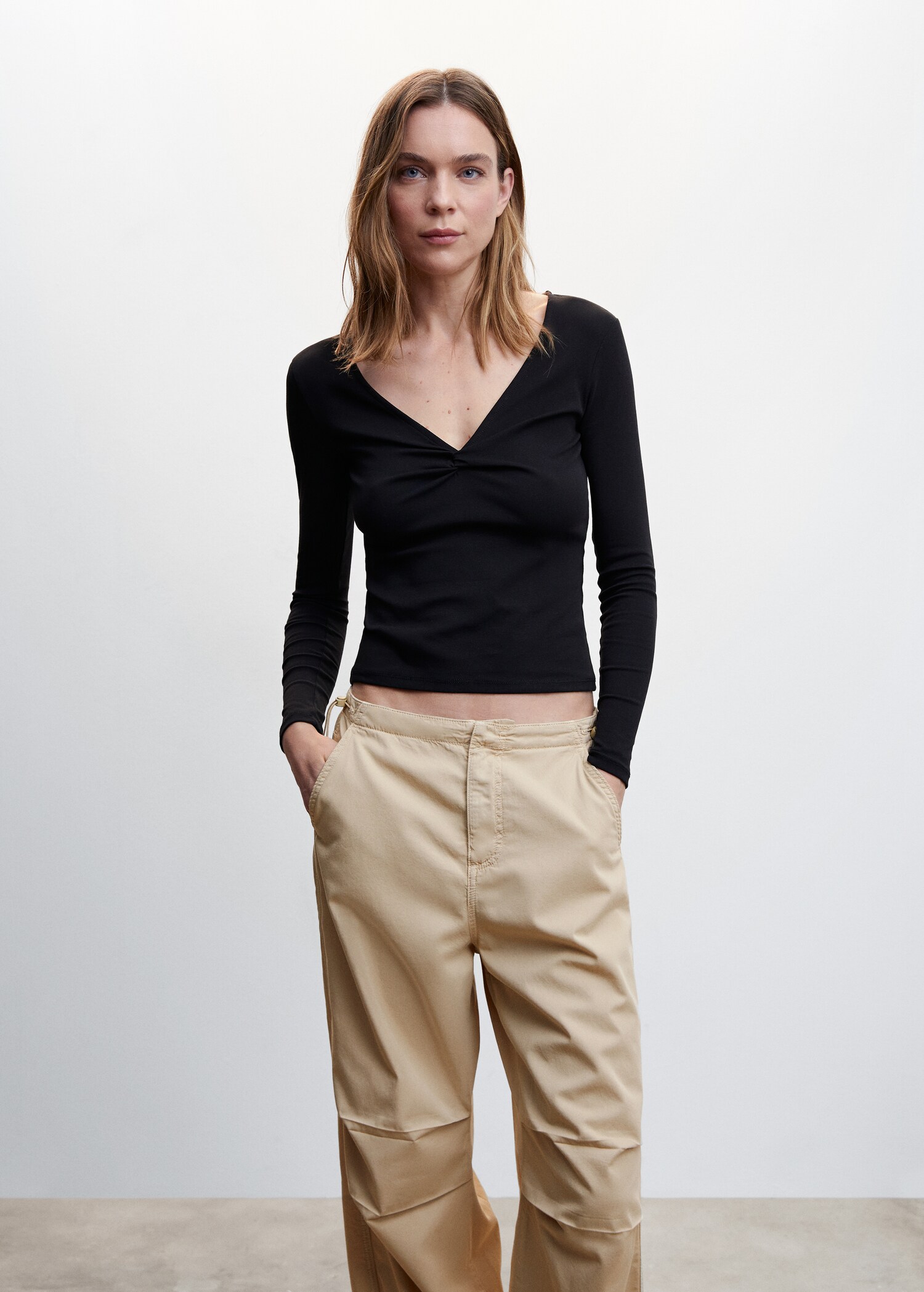 Parachute pants - Details of the article 1