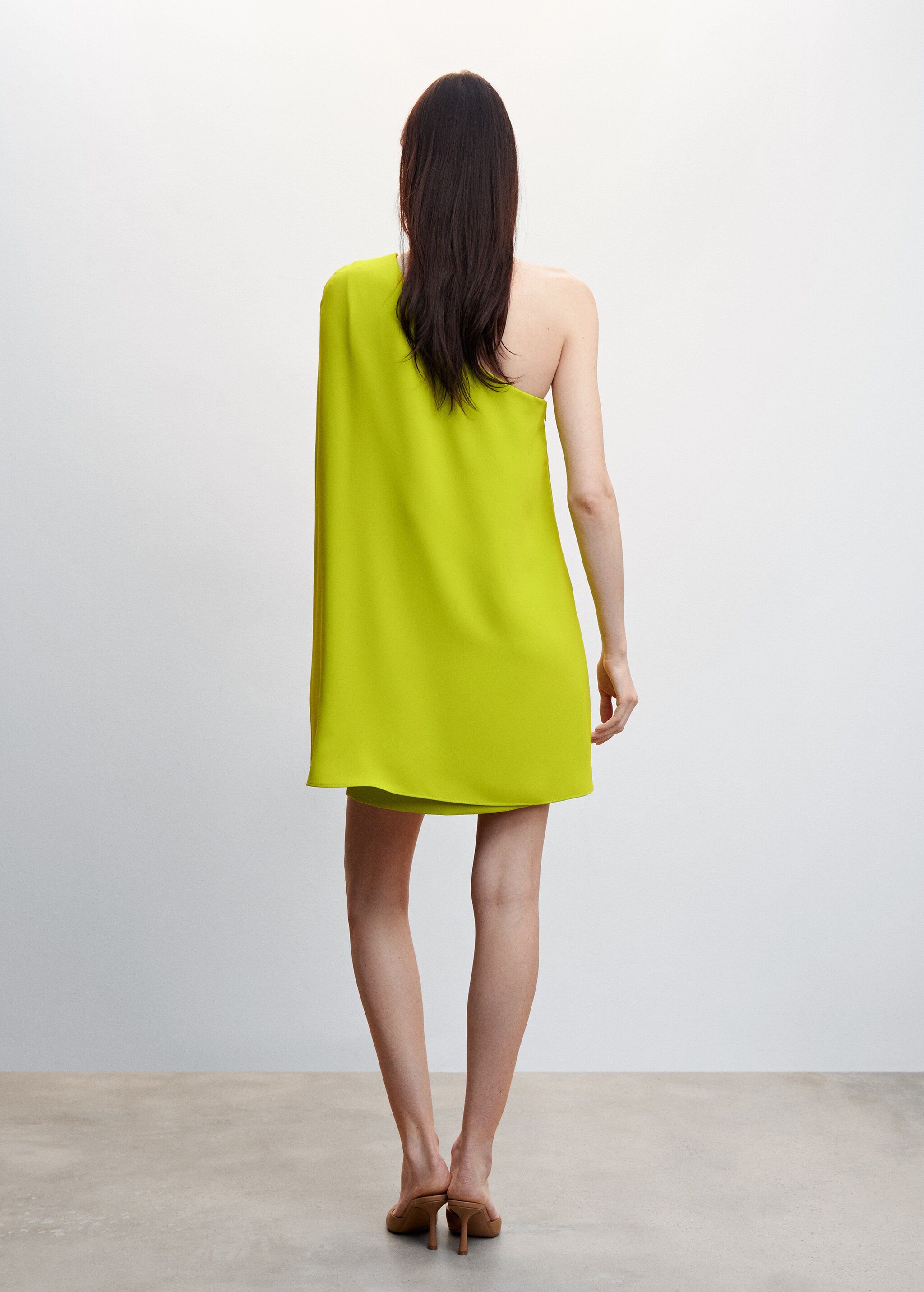 Asymmetrical cape dress - Reverse of the article