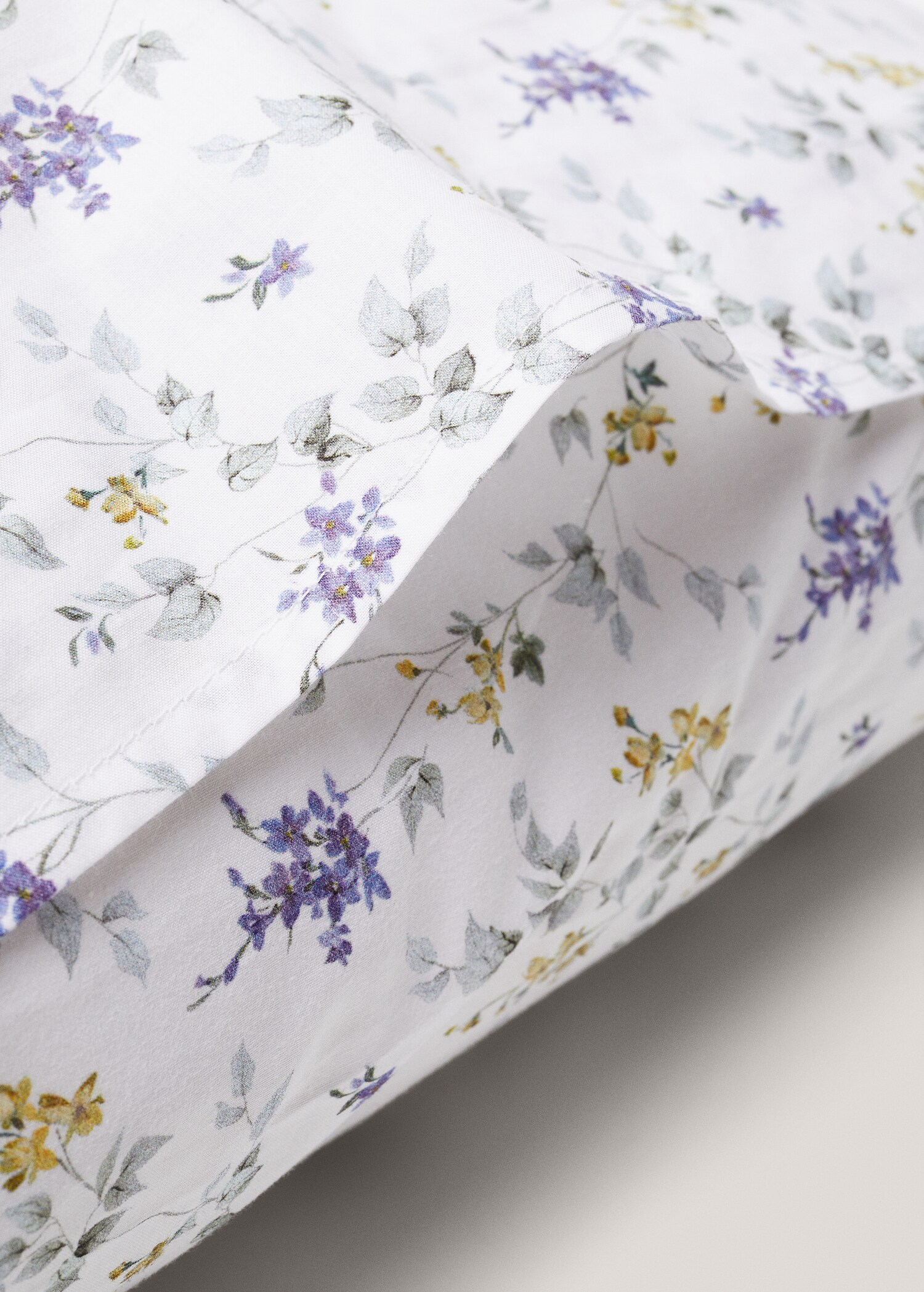 Flower print cushion covers 60x60 (2 pack) - Details of the article 2