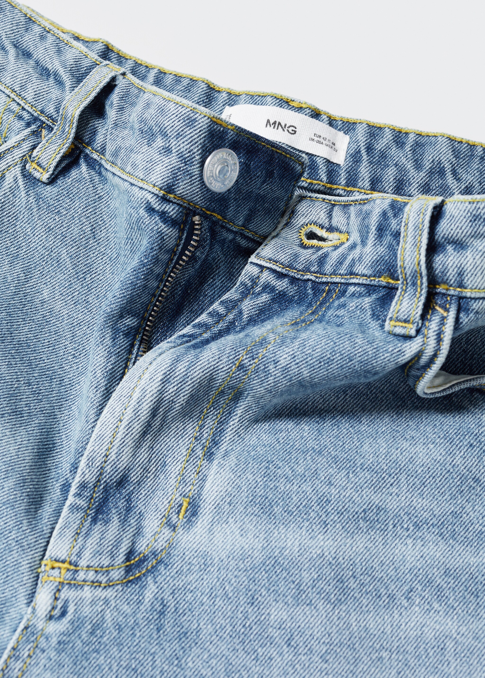 Tapered loose cropped jeans - Details of the article 8