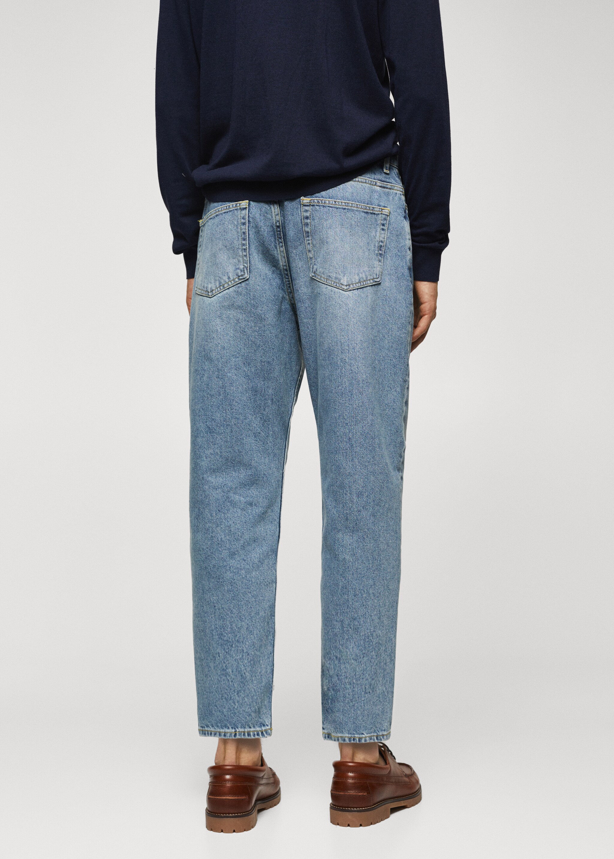Tapered loose cropped jeans - Reverse of the article