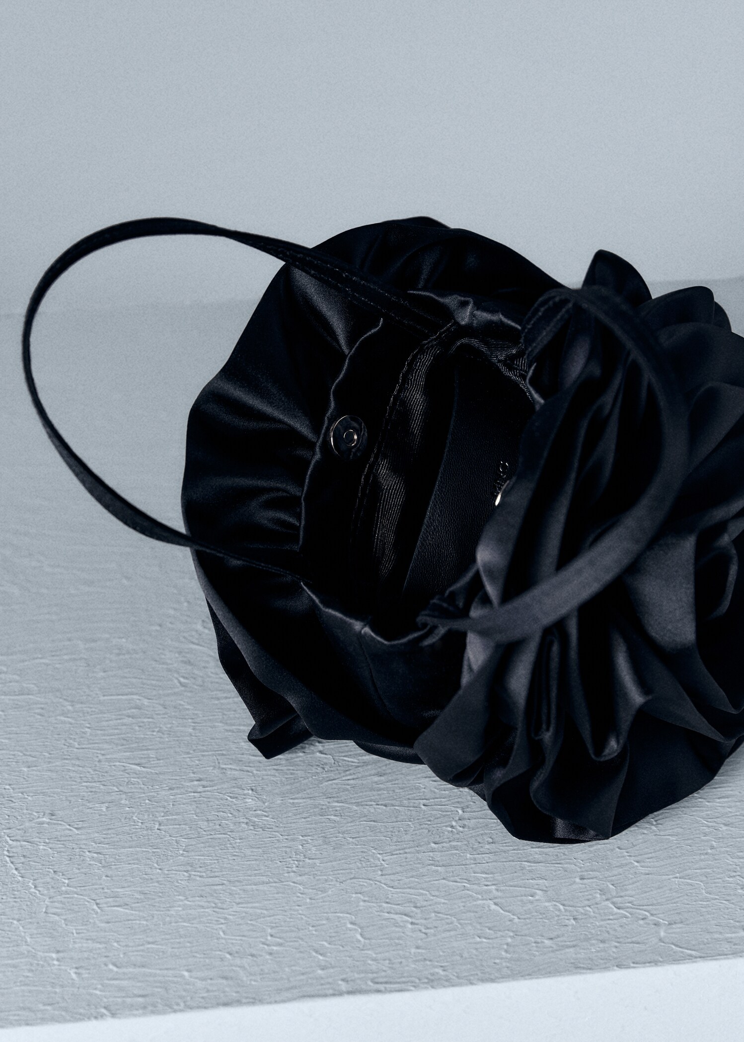 Tasche mit Maxi-Blume - Detail des Artikels 1