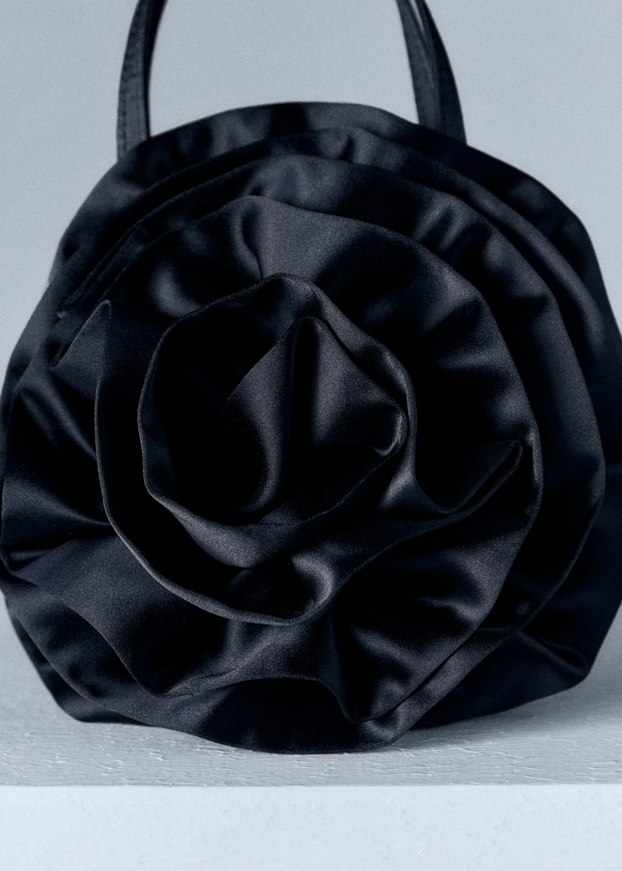 Sac maxifleur - Détail de l'article 3, Noir. Ref: 47075944-00.