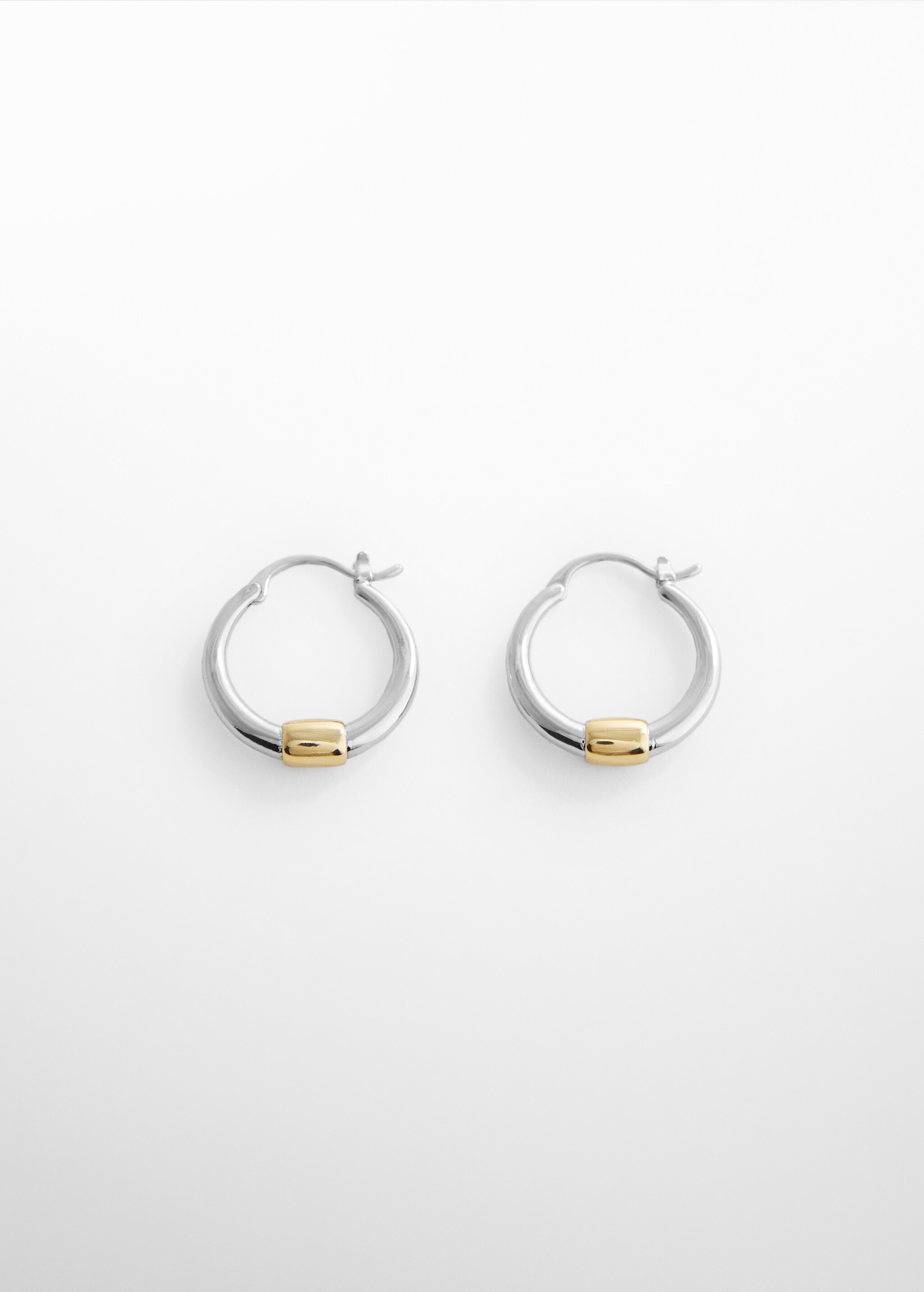 Gold and silver plated hoop earrings - Article without model