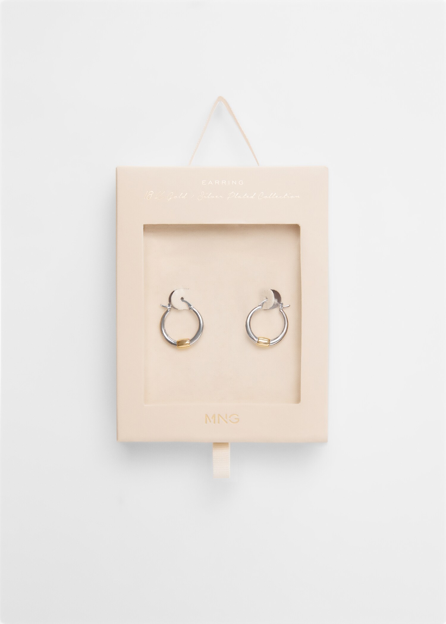 Gold and silver plated hoop earrings - Details of the article 2