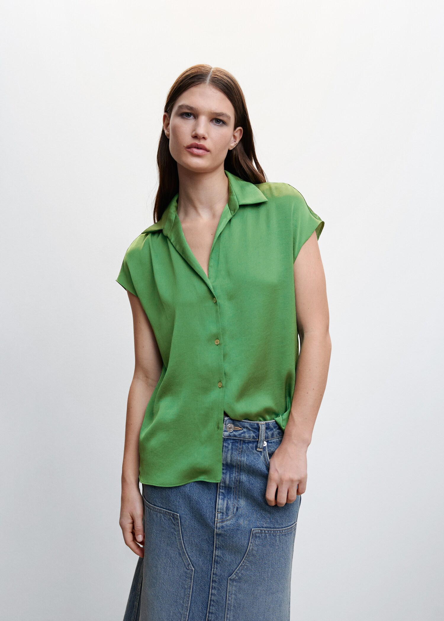 Short-sleeved satin shirt - Medium plane