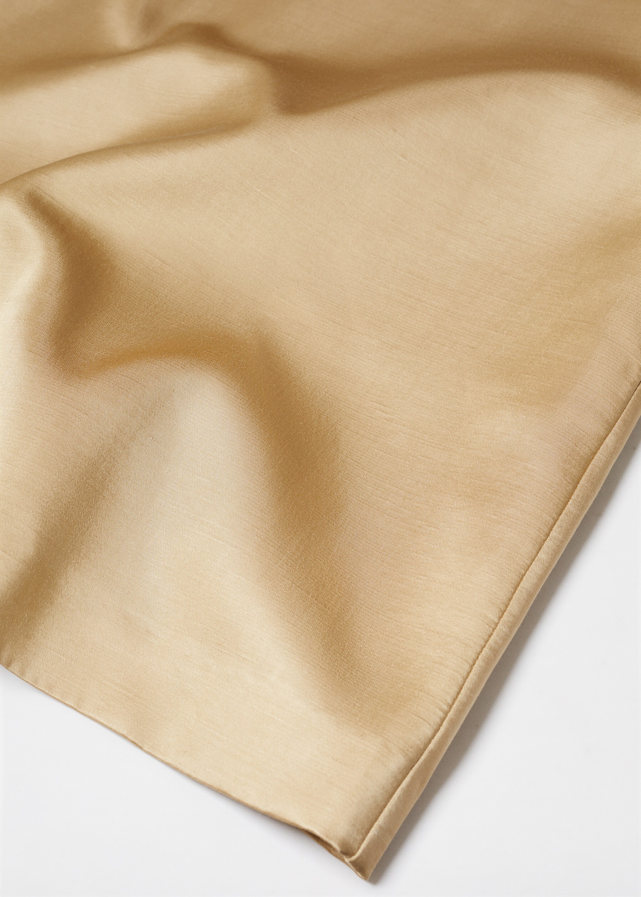 Short satin dress - Details of the article 8