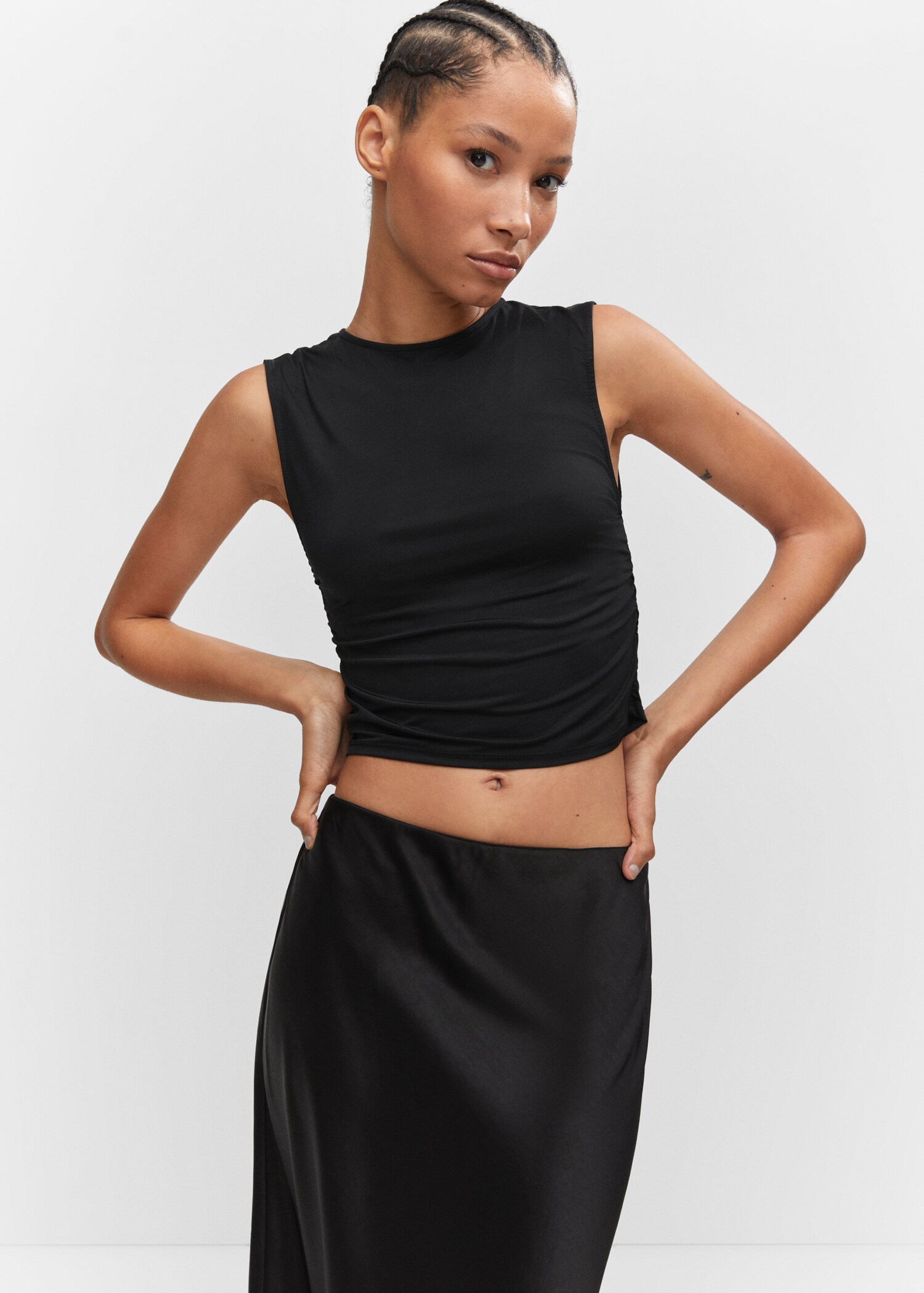 Top detalle fruncido - Plano medio