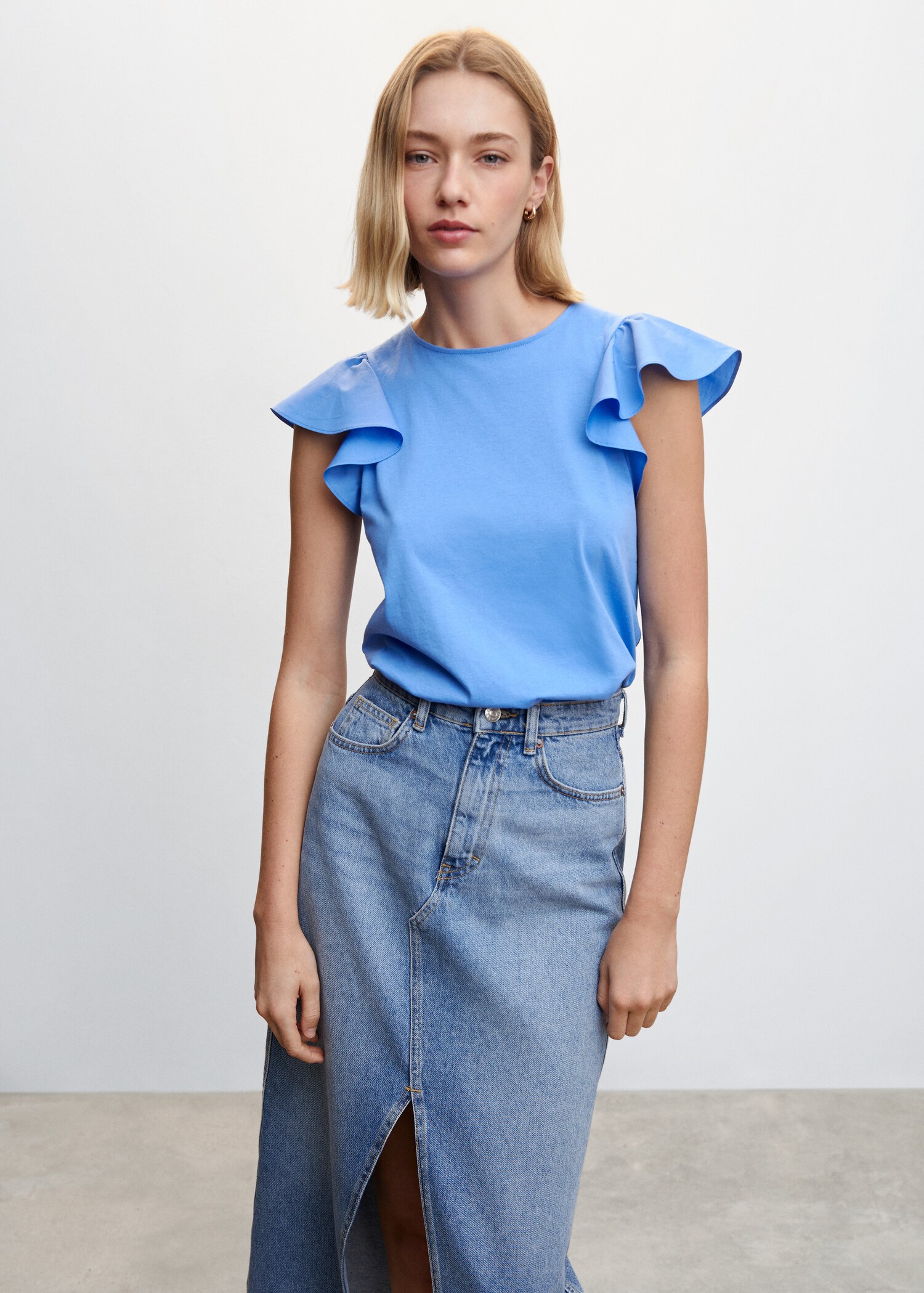 Ruffled sleeve T-shirt - Medium plane