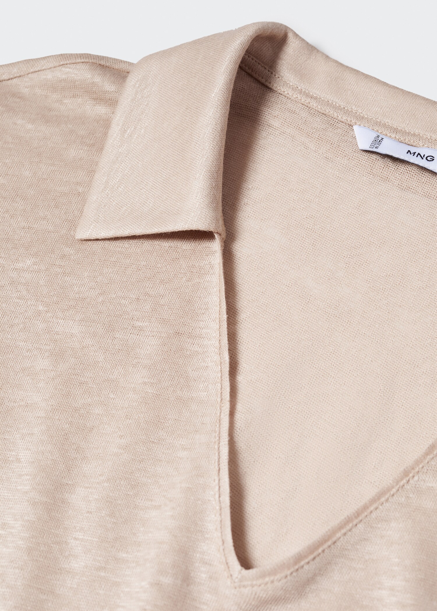 Polo lino cuello pico  - Detalle del artículo 8