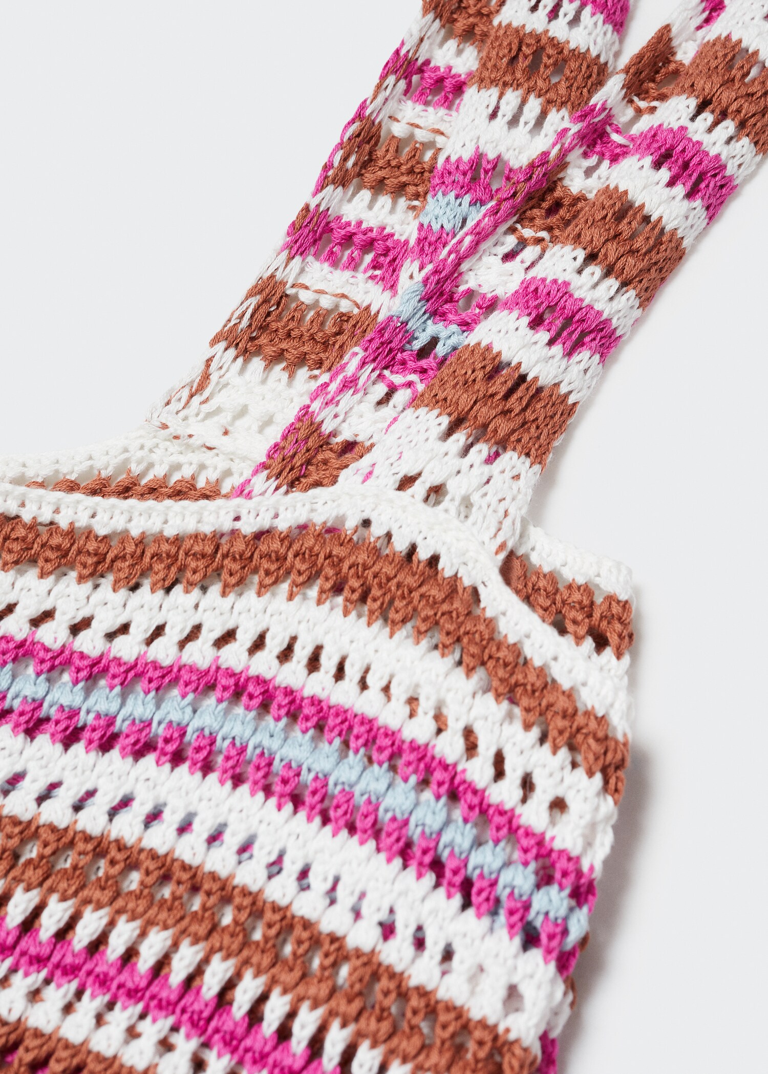 Crochet crop top - Details of the article 8