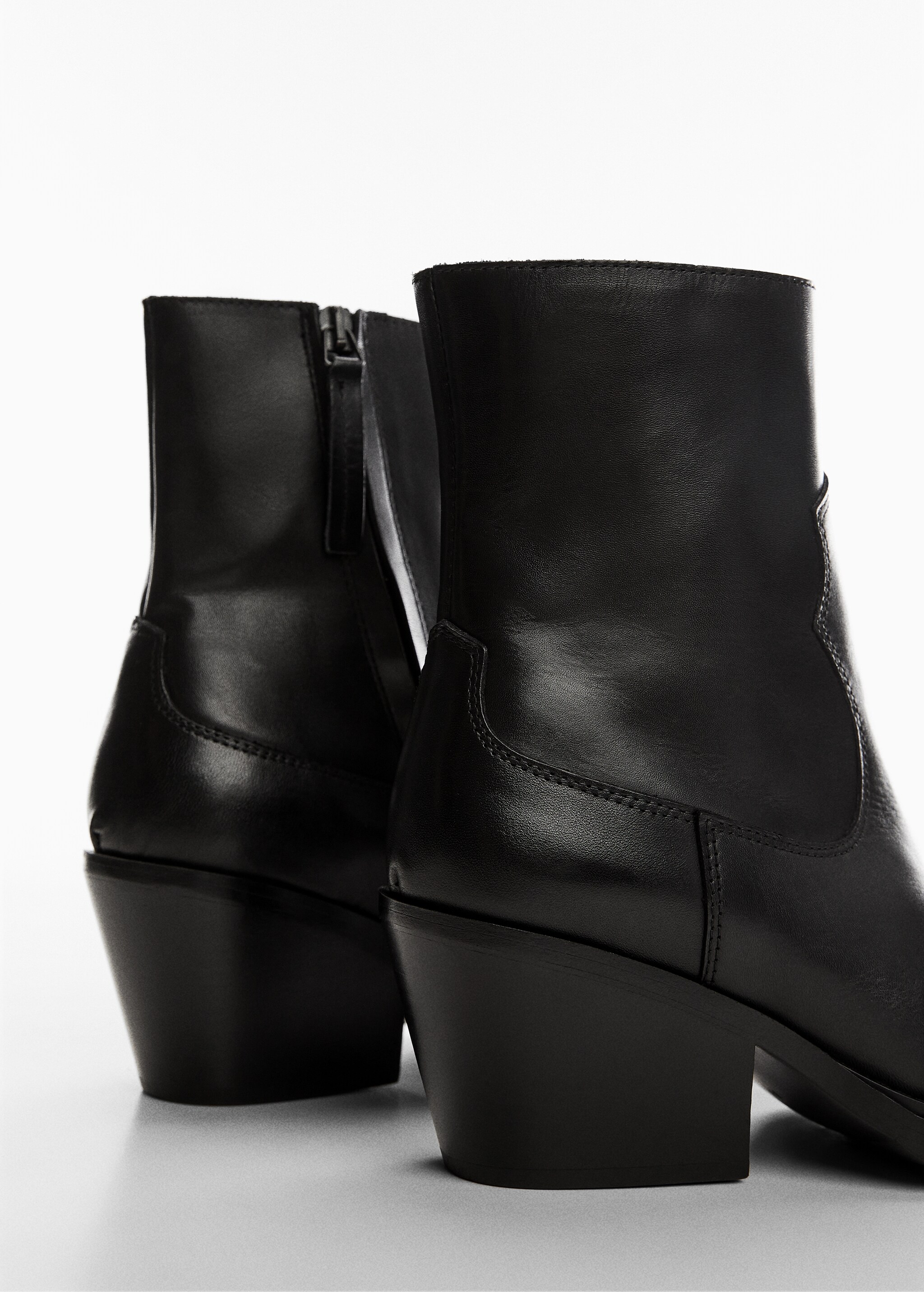 Leather cowboy ankle boots - Details of the article 1