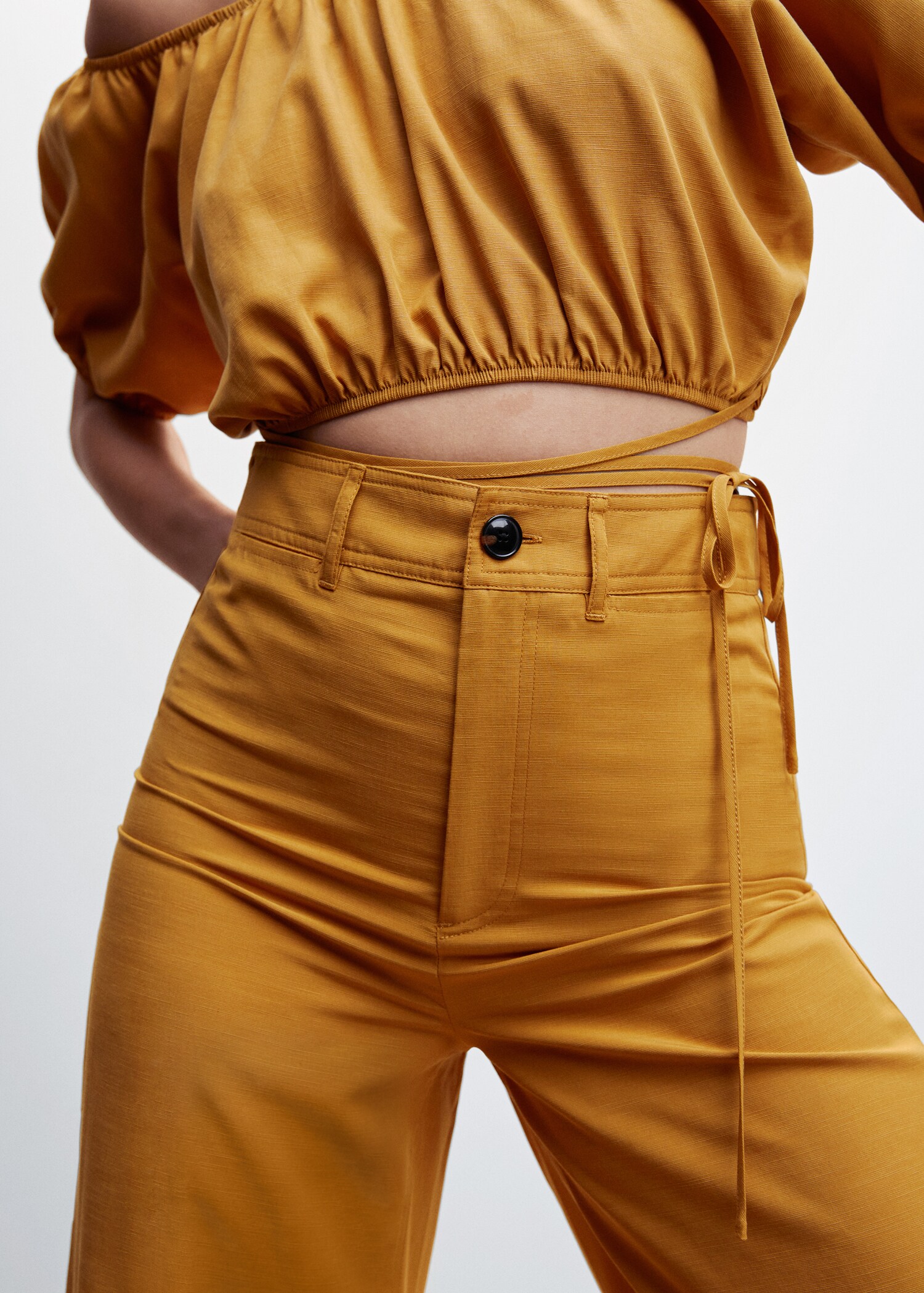 High-waist crop trousers - Details of the article 6