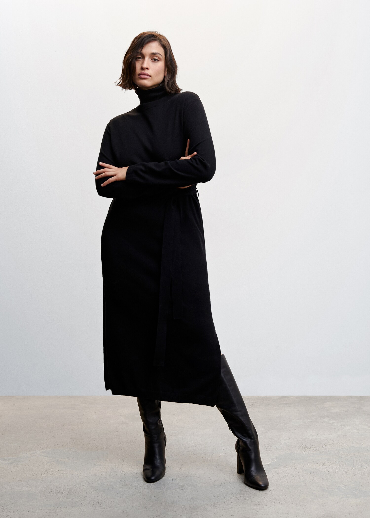 Knitted turtleneck dress - Details of the article 3