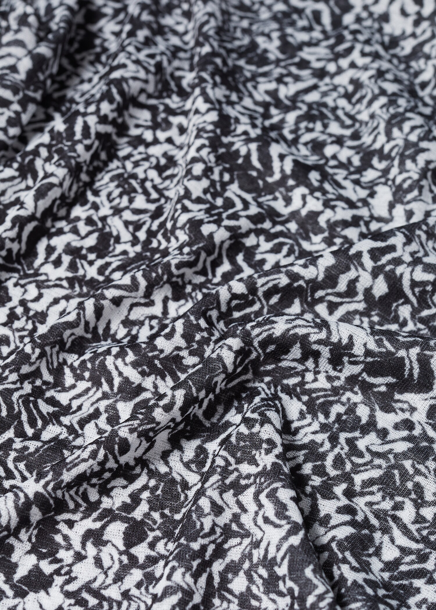 Camiseta manga larga estampada - Detalle del artículo 8