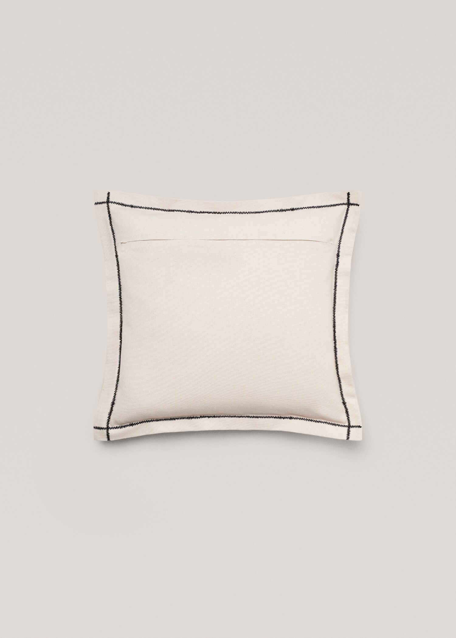 Embroidered cushion cover - Details of the article 1