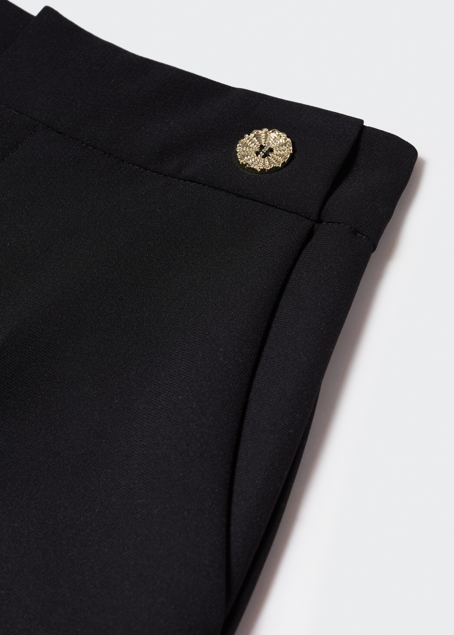 Buttons straight-fit trousers - Details of the article 8