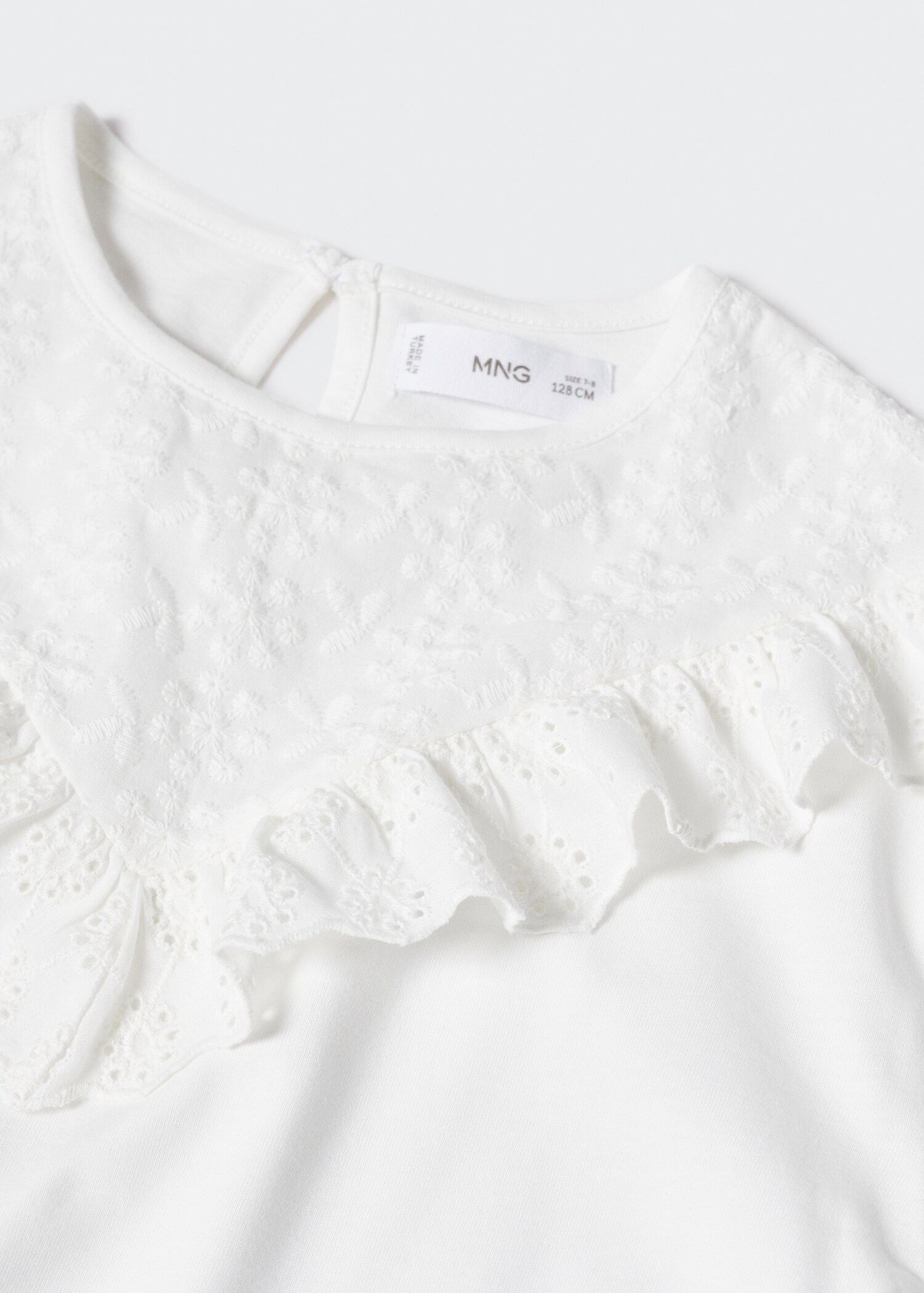T-Shirt mit bestickten Volants - Detail des Artikels 8