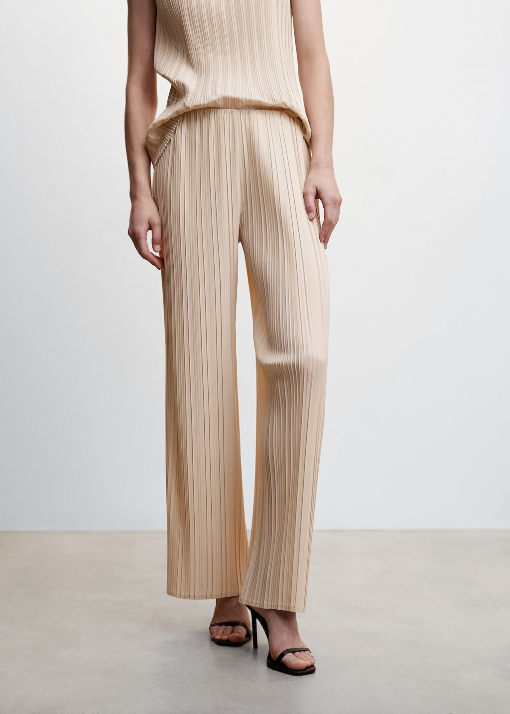 Pleated trousers wide leg sale