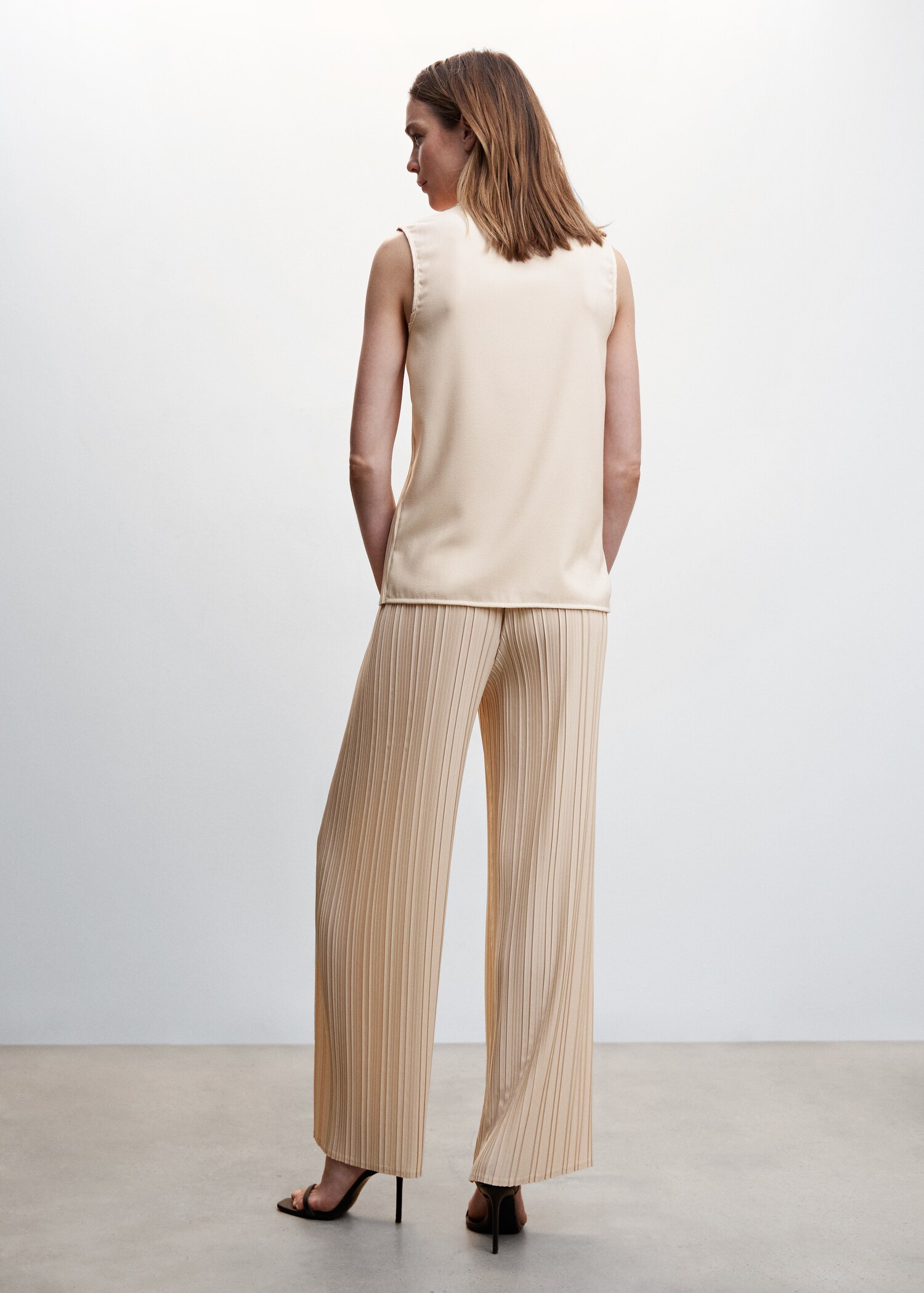 Pleated wideleg pants - Reverse of the article